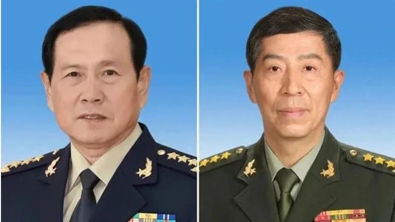 落馬近兩年的中國前後任國防部長魏鳳和(左)、李尚福(右),7日官宣均被以受賄罪判處死緩。(圖/新華社)