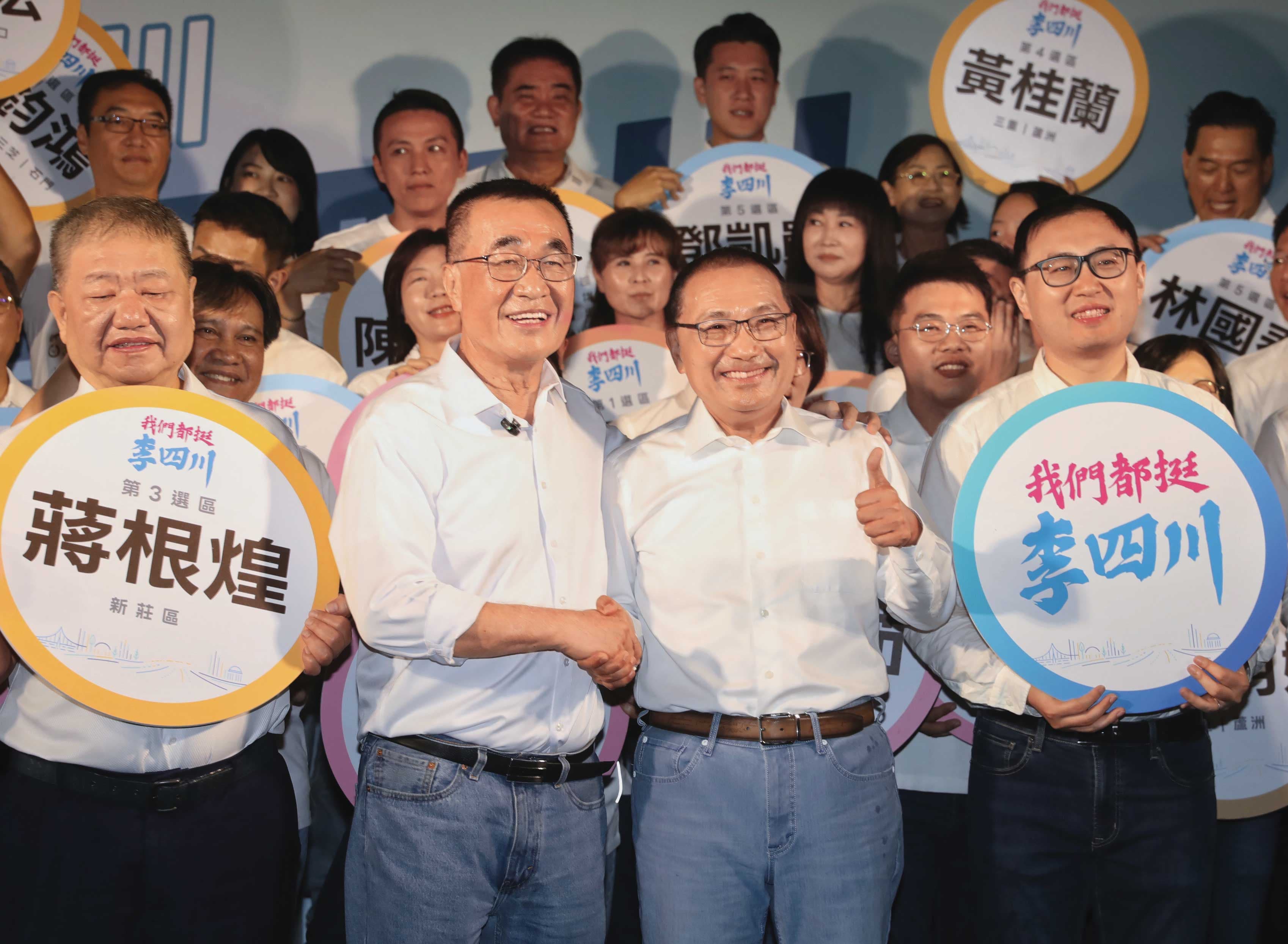 現任新北市長侯友宜2次市長選舉開出高票,但民調顯示,李四川支持度未能完全承接侯的政治資產。(鏡報林煒凱)