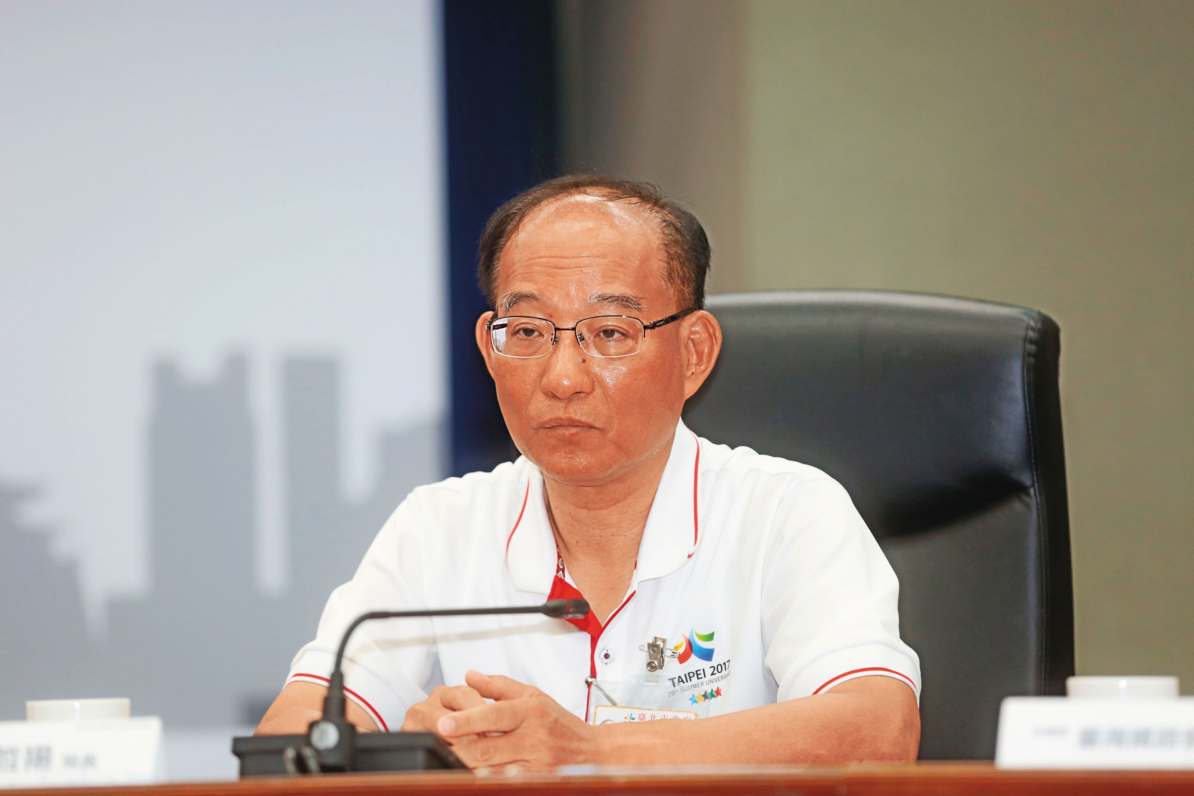 民眾黨首任祕書長張哲揚（圖）也接獲朱亞虎告知「7人210好了，感謝560」。