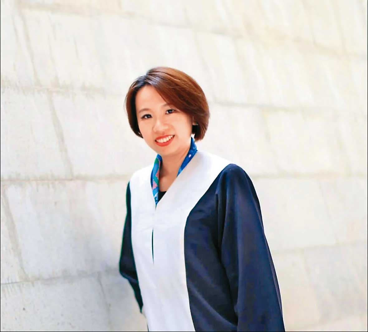 律師陳昱瑄(圖)等人藉仲介BNT疫苗,向慈濟基金會詐得逾10億元。(翻攝陳昱瑄臉書)