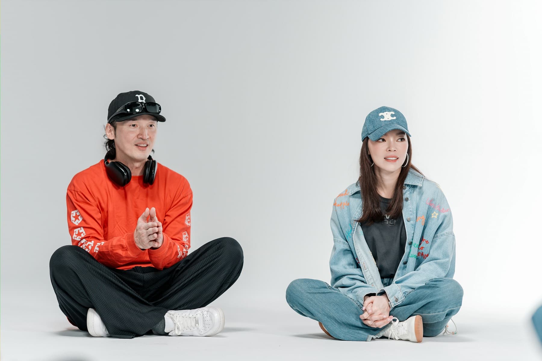 永齡霹靂舞銘日之馨計畫總教練暨顧問黃柏青(左)表示未來將持續透過專業訓練、國際交流與賽事支持,協助更多台灣霹靂舞選手站上世界舞台。(永齡基金會提供)