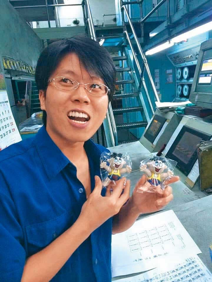 陳昌遠早年在《中國時報》南部印刷廠,當過十年印刷工。(陳昌遠提供)