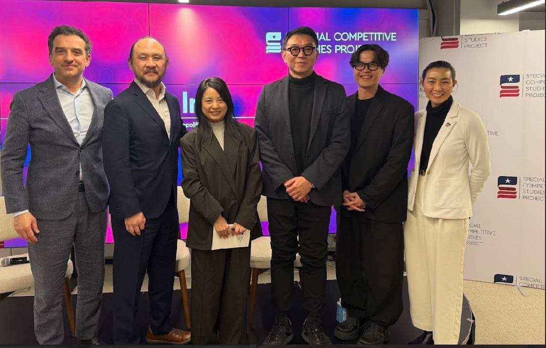 SCSP董事總經理Ylli Bajraktari(左起)、SCSP全球事務副總Joe Wang、零日攻擊製作人鄭心媚、零日攻擊監製林錦昌、零日攻擊行銷總監高偉豪、SCSP外交政策副主任Channing Lee。(該劇製作團隊提供)