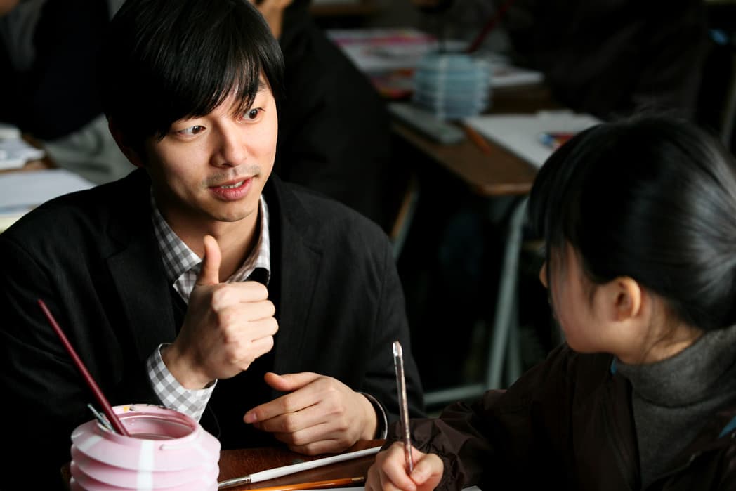 孔劉一手推動拍攝並主演的電影《熔爐》,引發社會對光州聽障學校性侵案件輕判的反彈,甚至引發修法。(車庫提供)