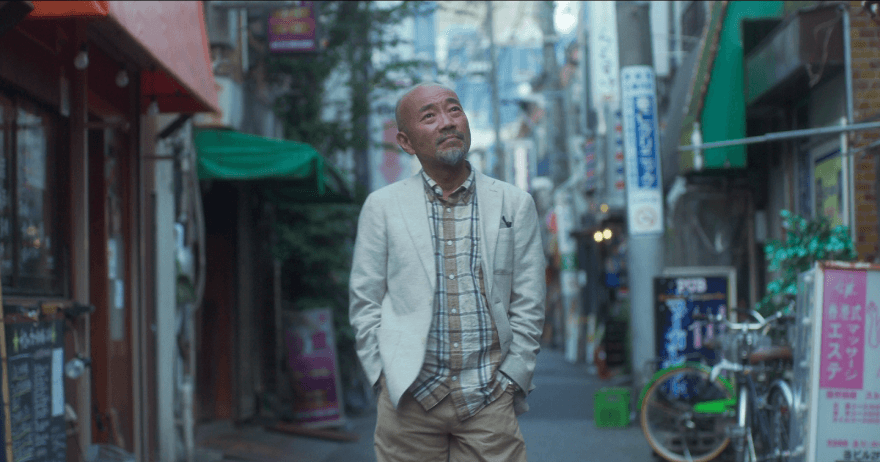 退休後的香住武，擺脫束縛重新認識自我。