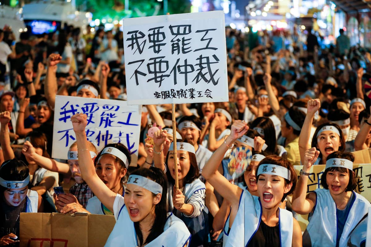 空姐罷工導致航班延誤或取消,多數不便險將罷工列為除外不賠,也不賠台灣出發的去程。(東方IC)
