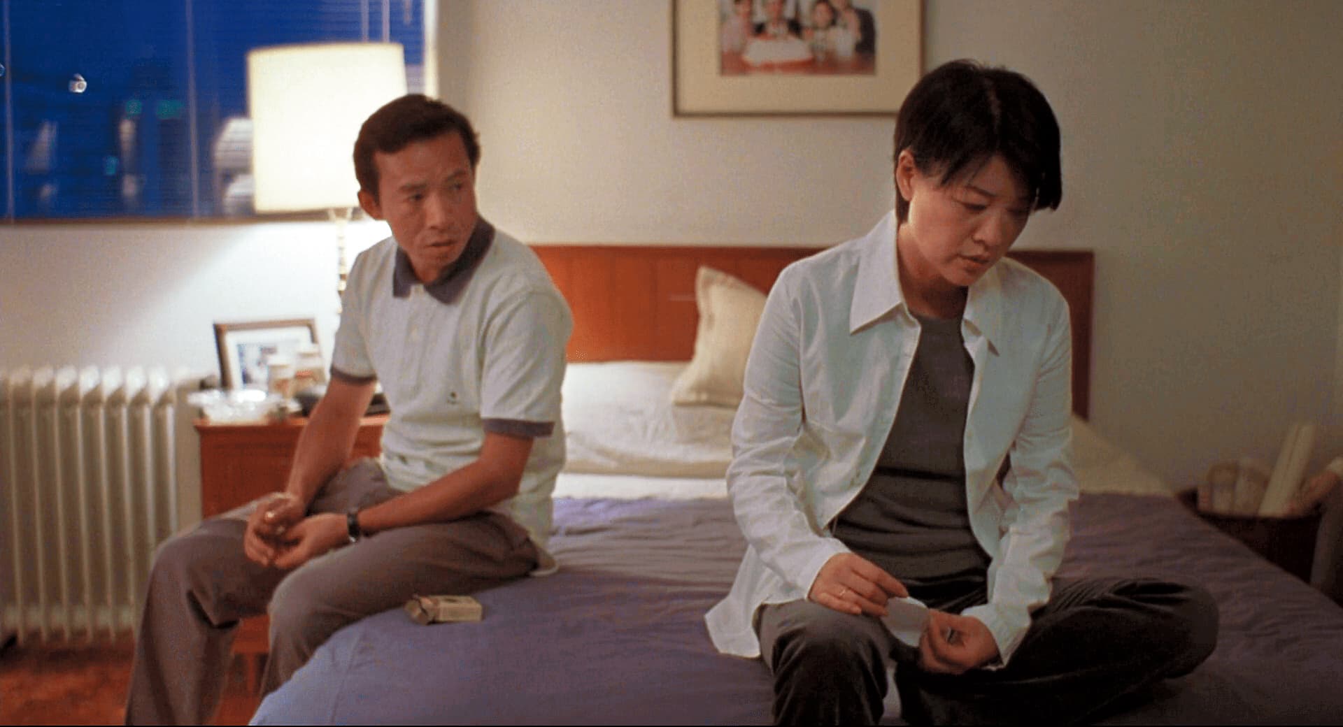楊德昌電影《一一》問世17年,終於將在台灣戲院正式上映,片中吳念真(左)與金燕玲飾演夫妻。(傳影互動提供)