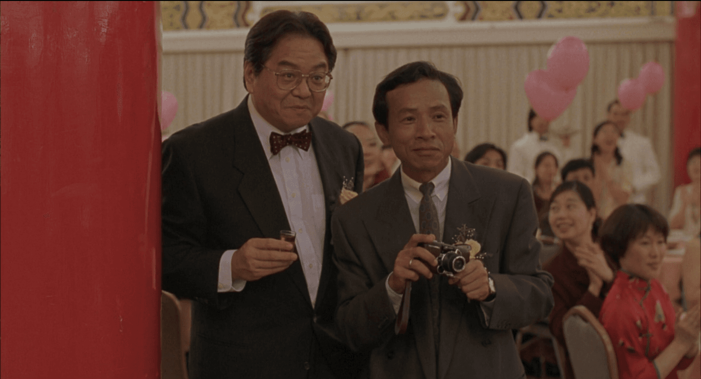 《一一》中吳念真與陶傳正的同學與同事之間的言談舉止,可以反映出《獨立時代》所強調真誠與虛偽的群己異同的反思。