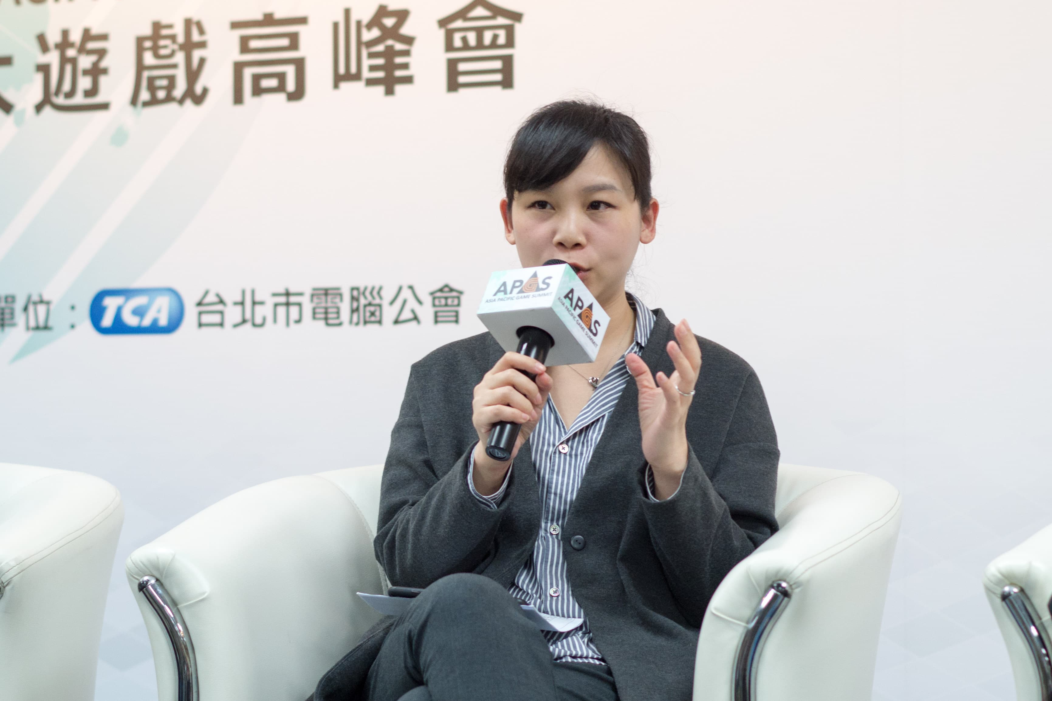 閃電狼領隊畢怜禮覺得電競選手其實比很多年輕人乖,生活也單純許多。