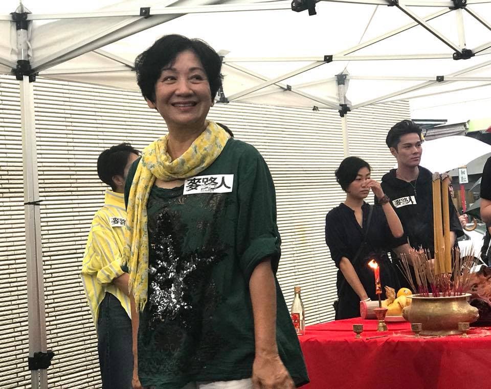 資深演員鮑起靜也有參與電影《麥路人》演出,跟男女主角多次合作,默契很好。(寰亞電影 Media Asia Film提供)