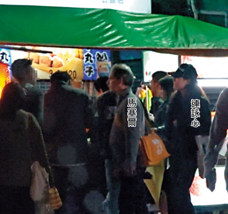 11月2日22:22,座談會結束後,連詠心跟馬塞爾一起逛公館夜市買小吃。