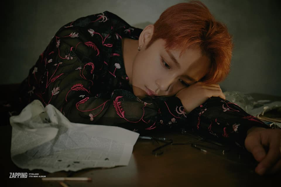 FTIsland貝斯手李在真將於明年1月21日入伍。（翻攝FTIsland FB）