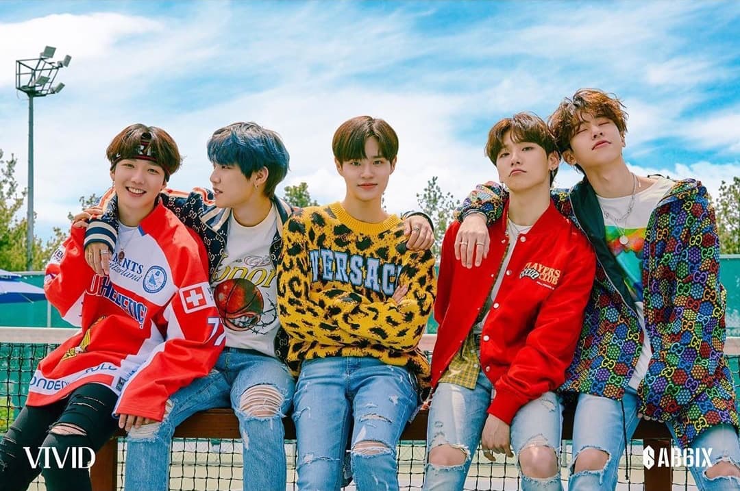 AB6IX在林煐岷(左1)退團後,將以4人制繼續活動。(翻攝AB6IX IG)