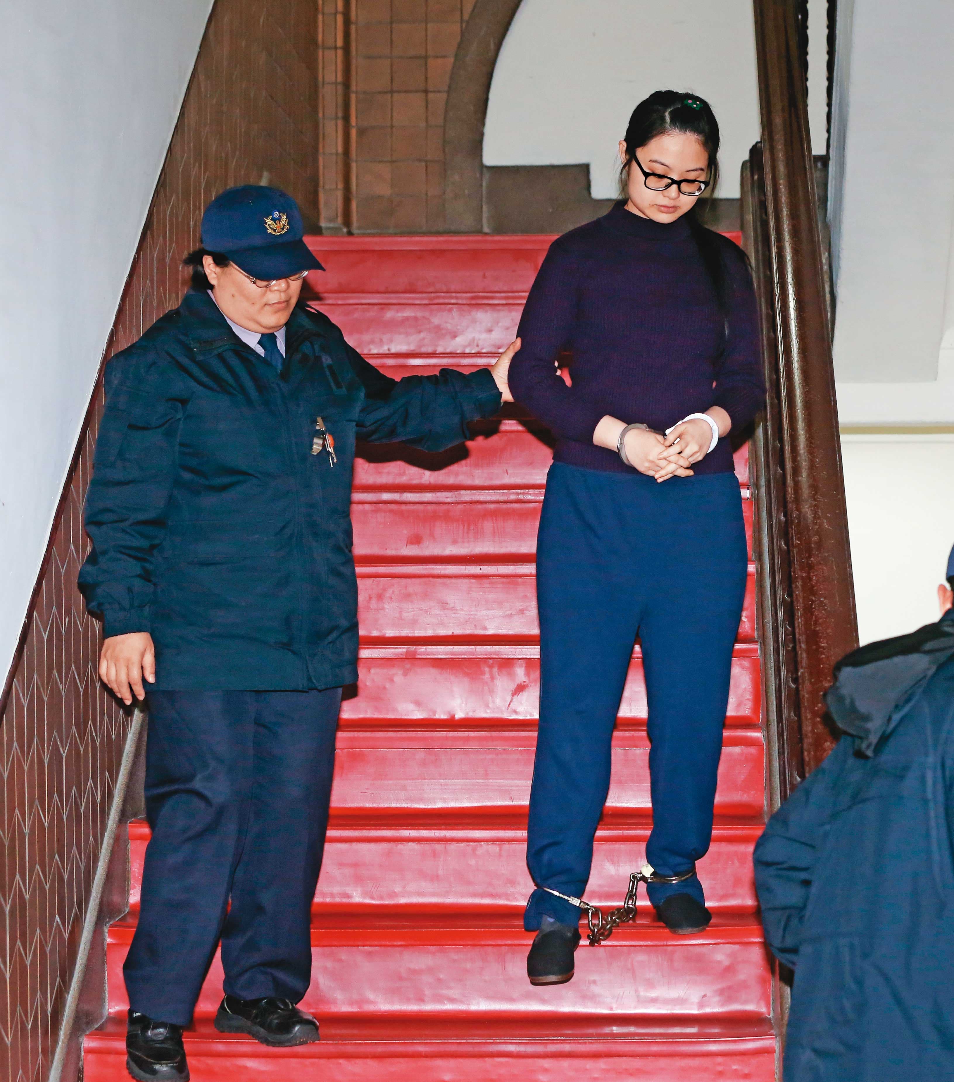 吳宗憲在士林地檢署任內協辦八里媽媽嘴咖啡店長謝依涵(右)殺人案,一舉突破心防,讓案情出現重大進展。