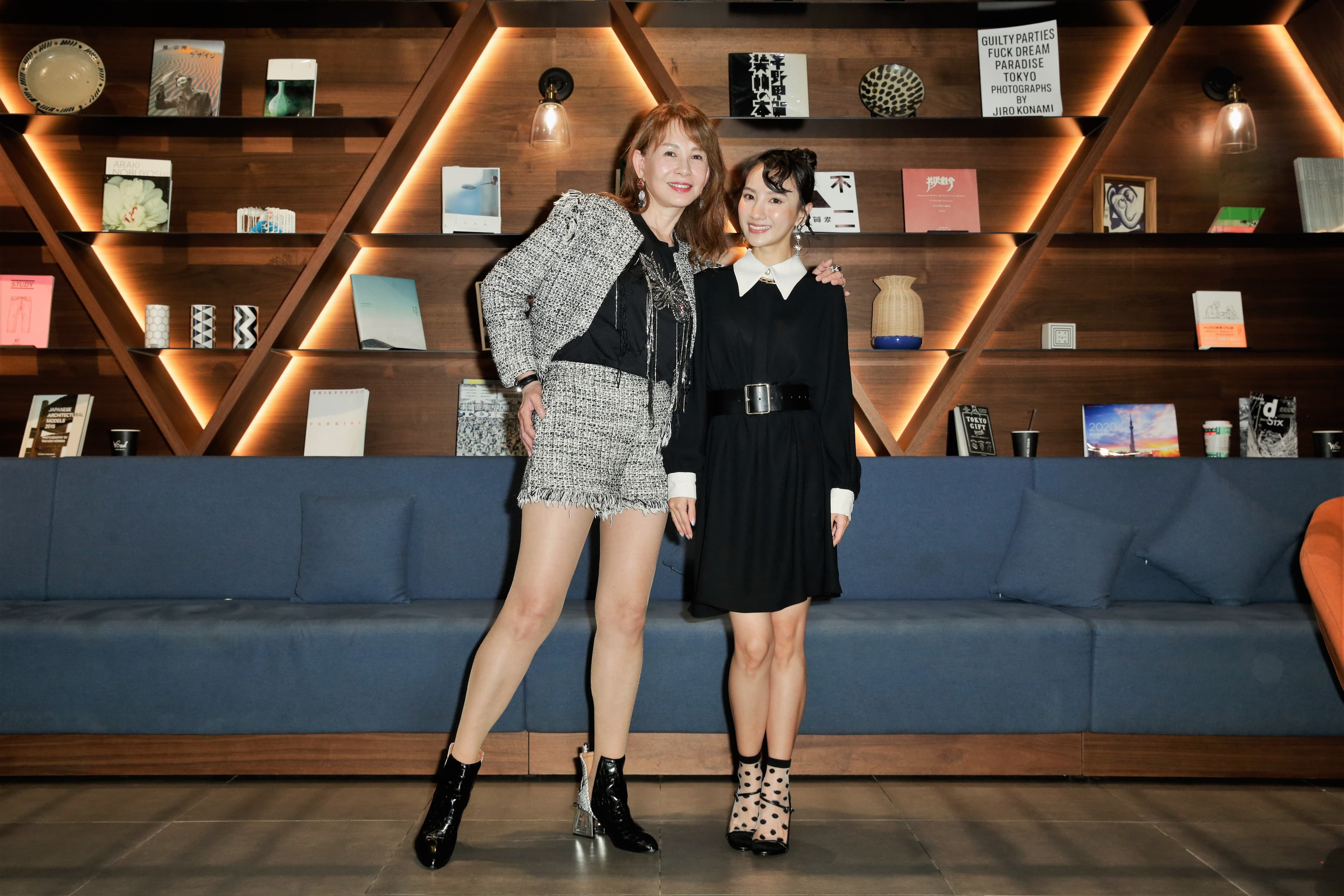 周丹薇(左)、張寗(右)在《未來媽媽》飾演對立的婆媳,私底下感情卻情同母女。