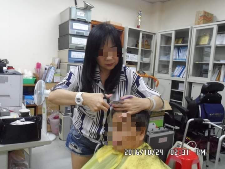 中國籍女子阿美(化名)以擔任義剪志工為由,藉此接近方男。(讀者提供)