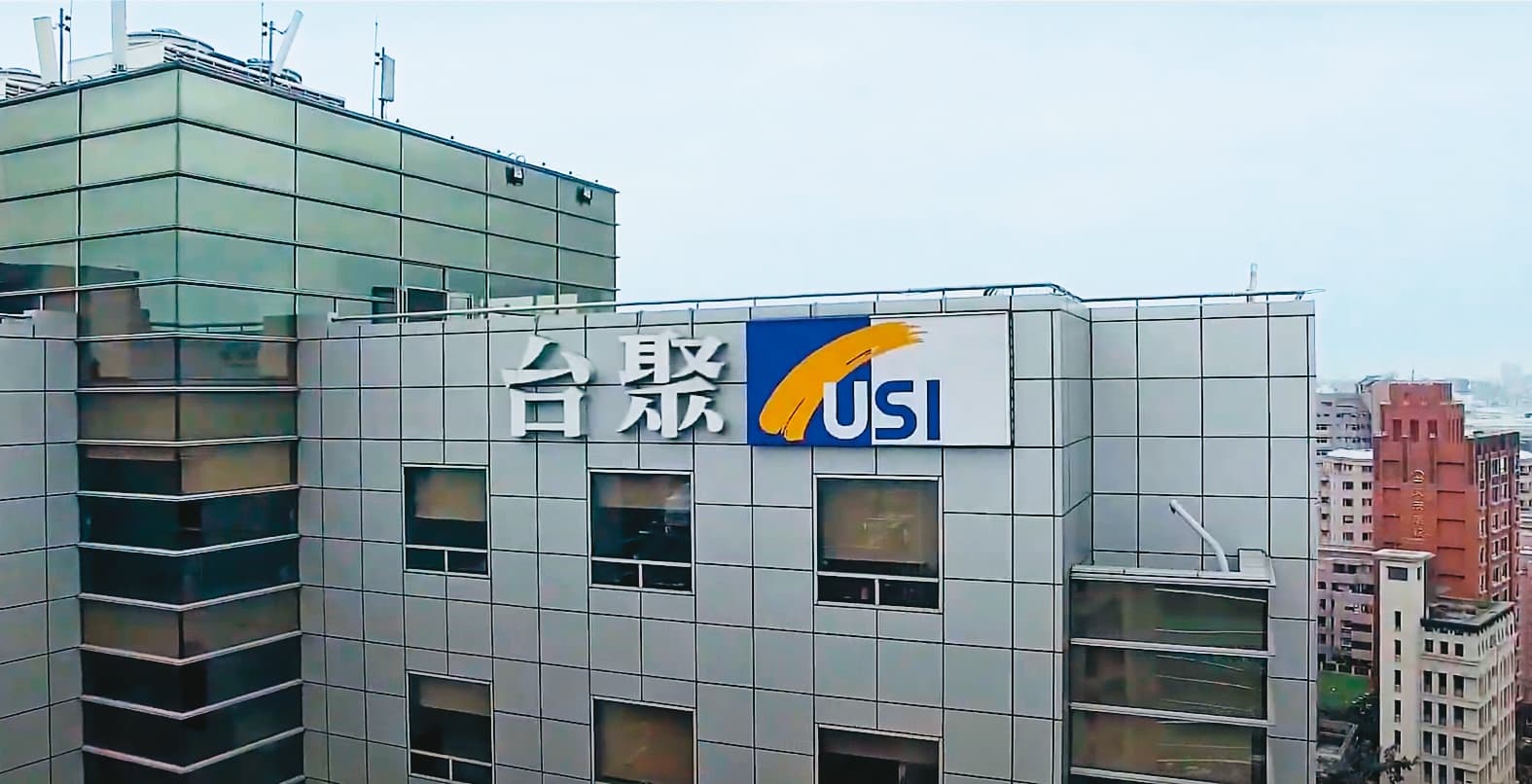 台聚集團第二代長子吳亦猛為鼎泰豐第二大股東,該集團有5家上市櫃公司,總市值達713億元。(翻攝台聚官網)