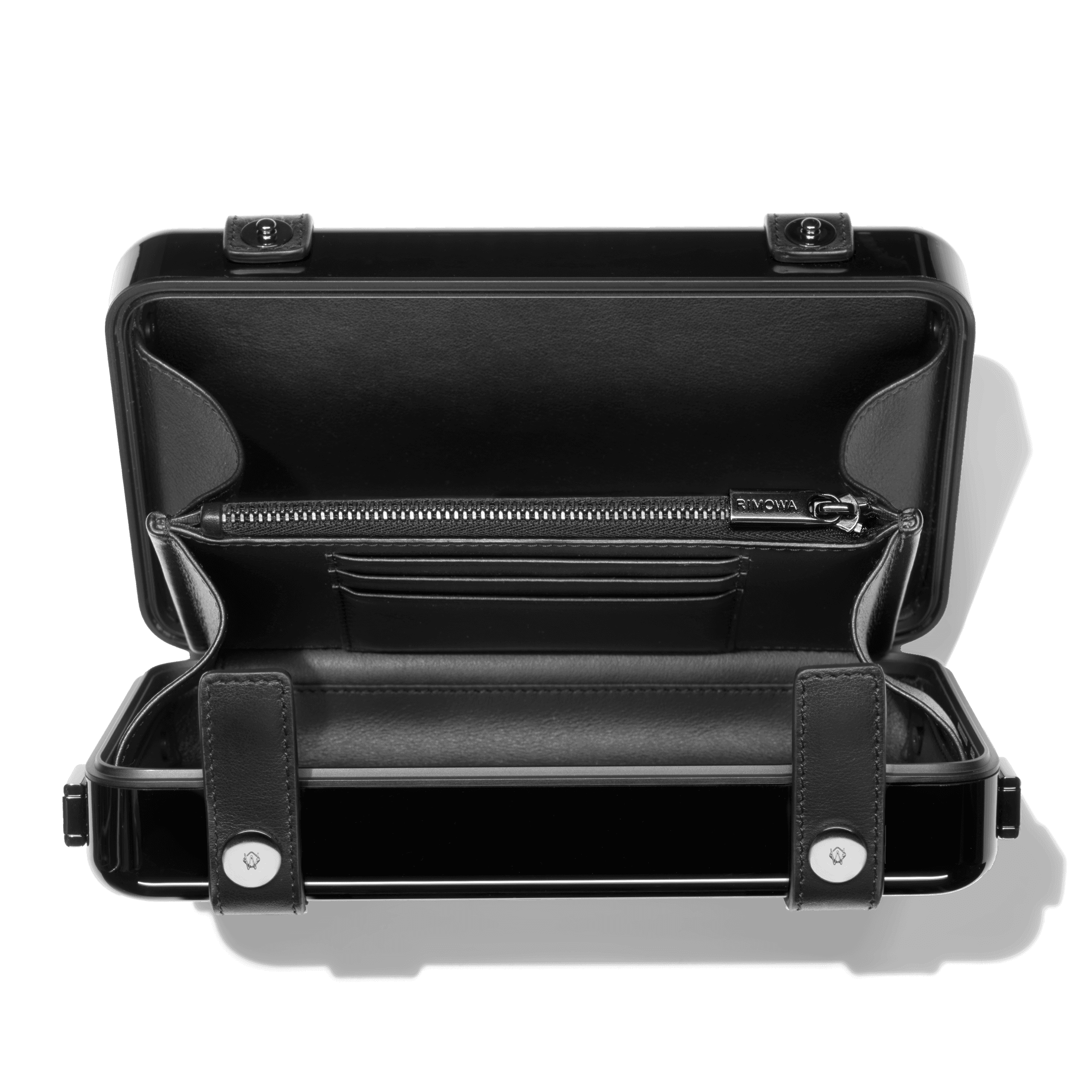黑色RIMOWA Personal。NT$41,400。(美之心提供)