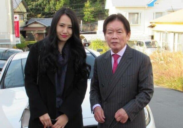 須藤結婚後長期待在東京,引起野崎不滿。(翻攝自推特)