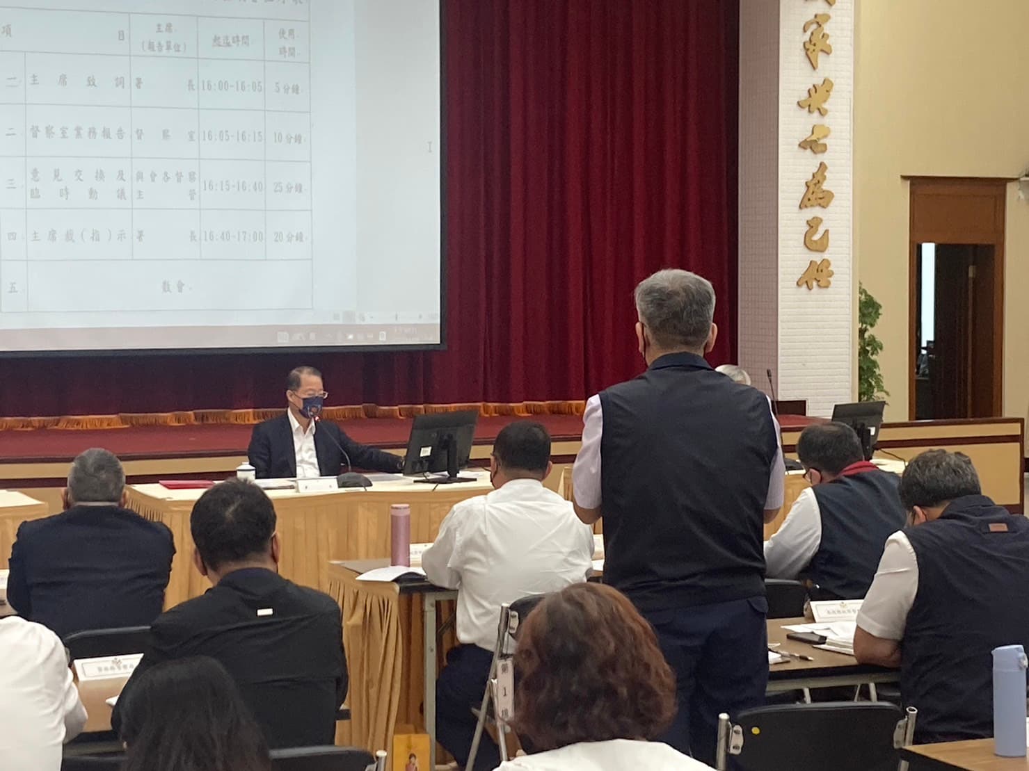 警政署長黃明昭召開督察主管會報,要求破除情面整飭警紀。(警政署提供)