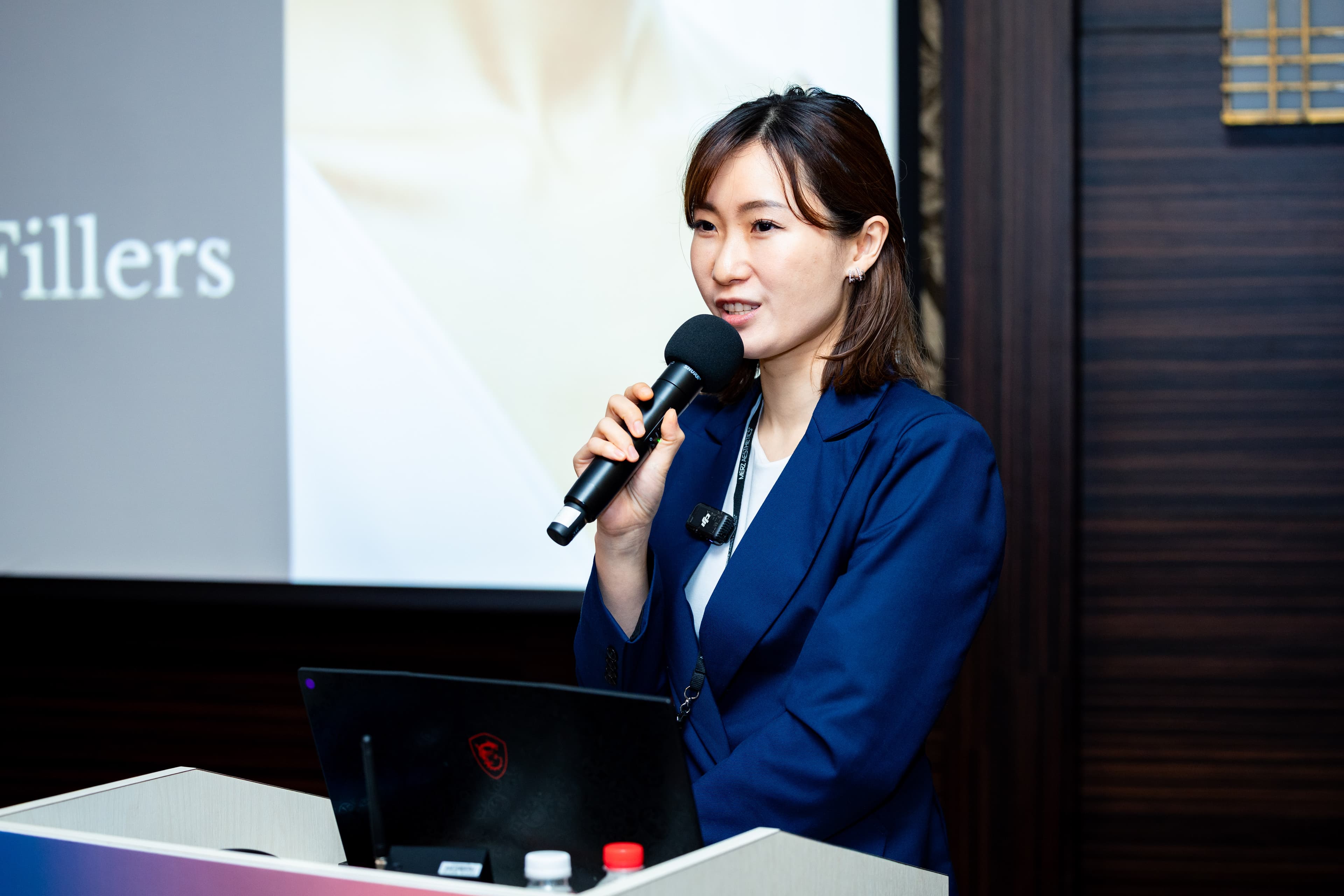 皮膚科醫學博士Aira Fujimaki本次AMWC分享Z音波在雙下巴與頰凹治療的應用,認為Z音波有機會成為下臉部雕塑的非手術選項方案。