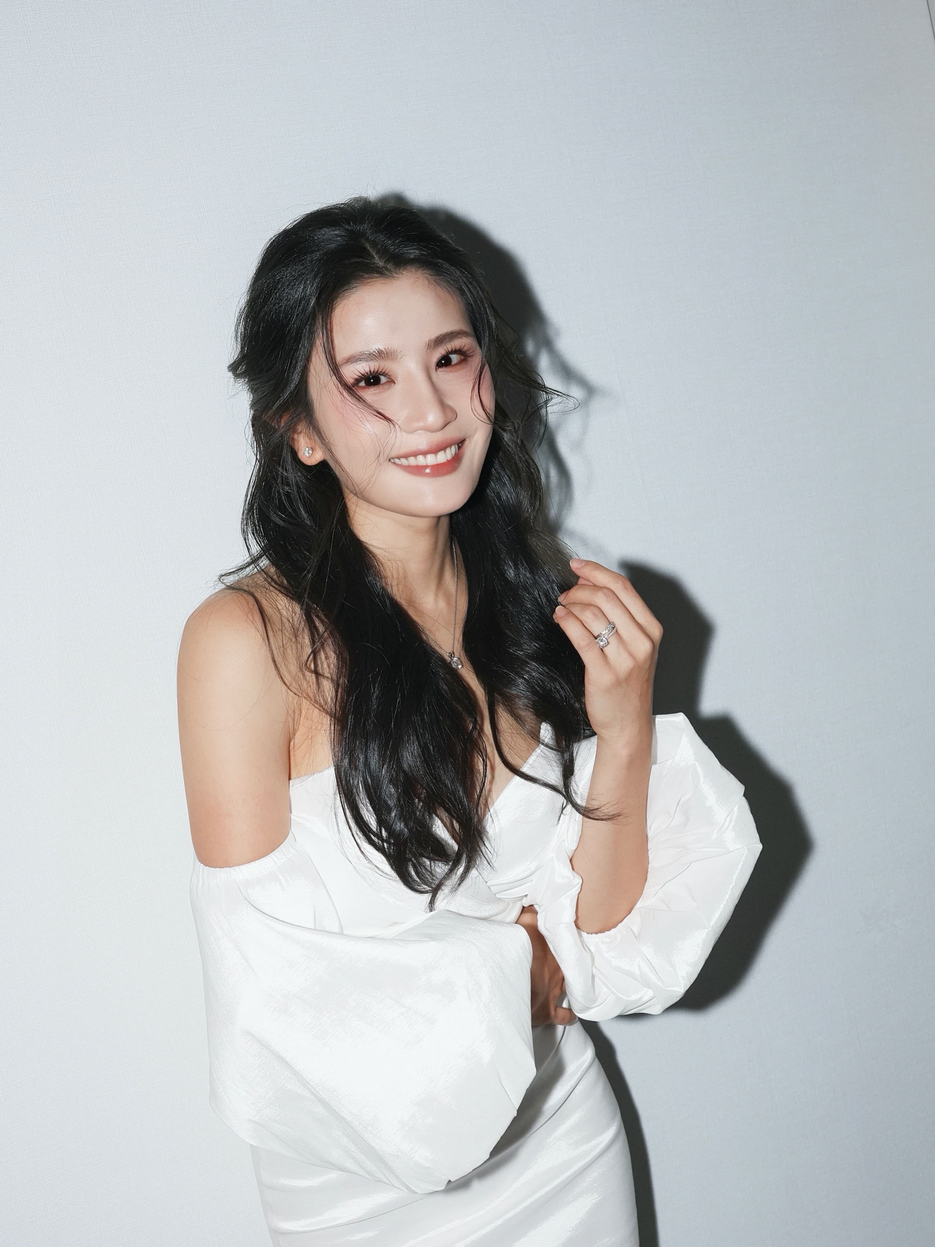 林芊妤靠著拍攝瑜伽教學影片,憑藉真誠親民的風格成功扭轉形象。(翻攝自coffee89921 IG)