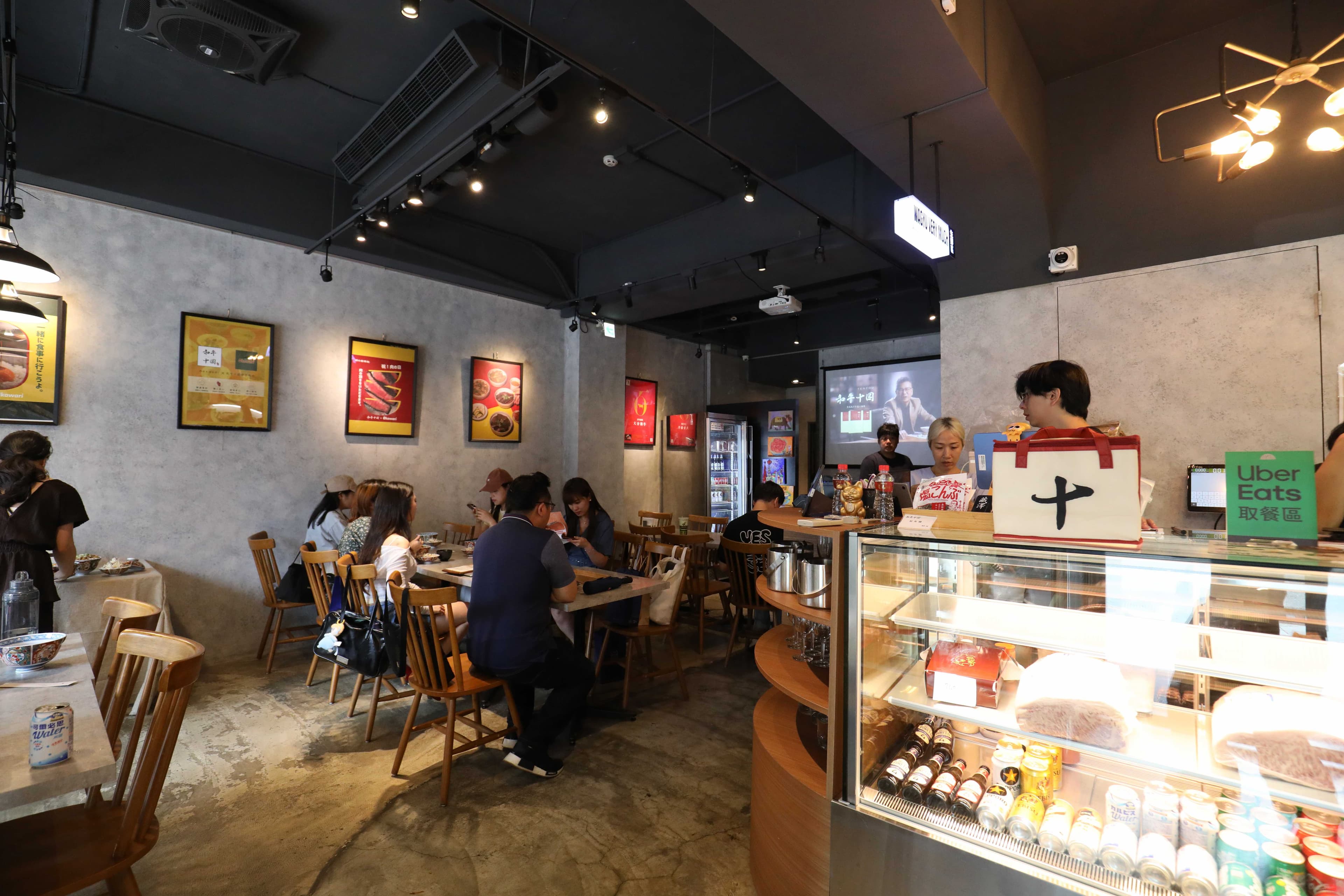 饕客不用跑台南,大安區就能品嘗米其林名店血統的和牛定食。