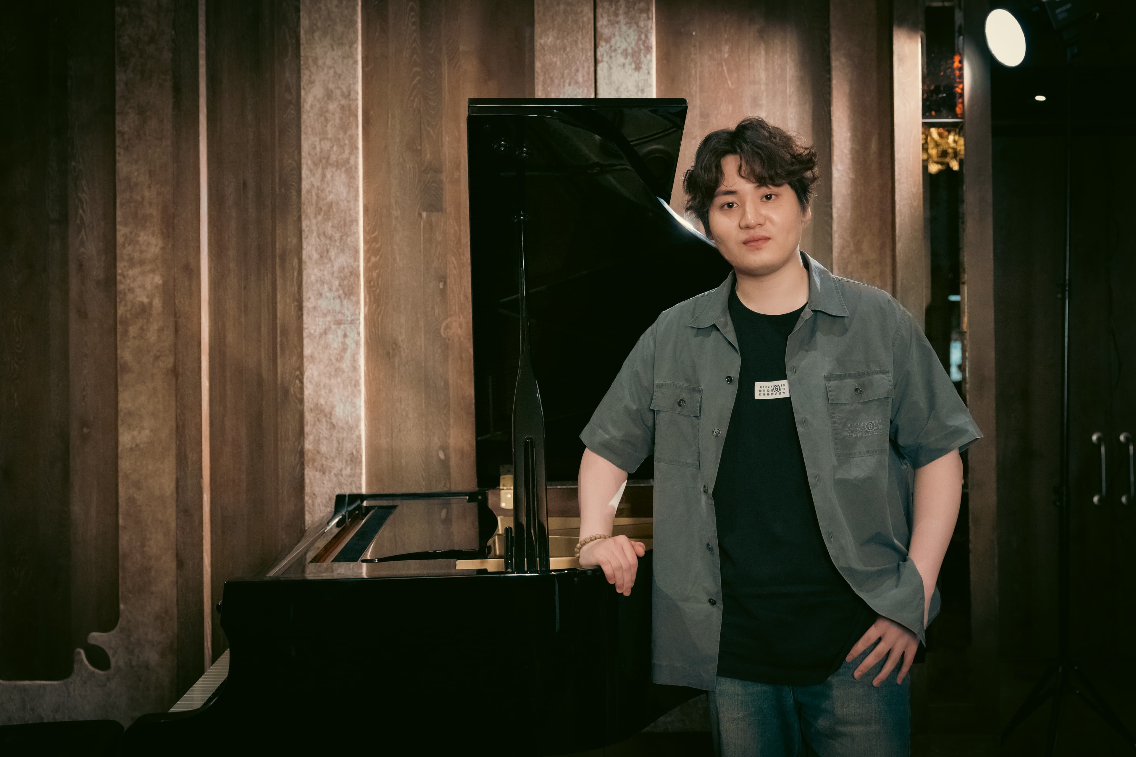 第一次演戲,陸一初生之犢不畏虎,即使扮演仍在世、且家喻戶曉的名人,他也毫無壓力。(兩岸電影展提供)