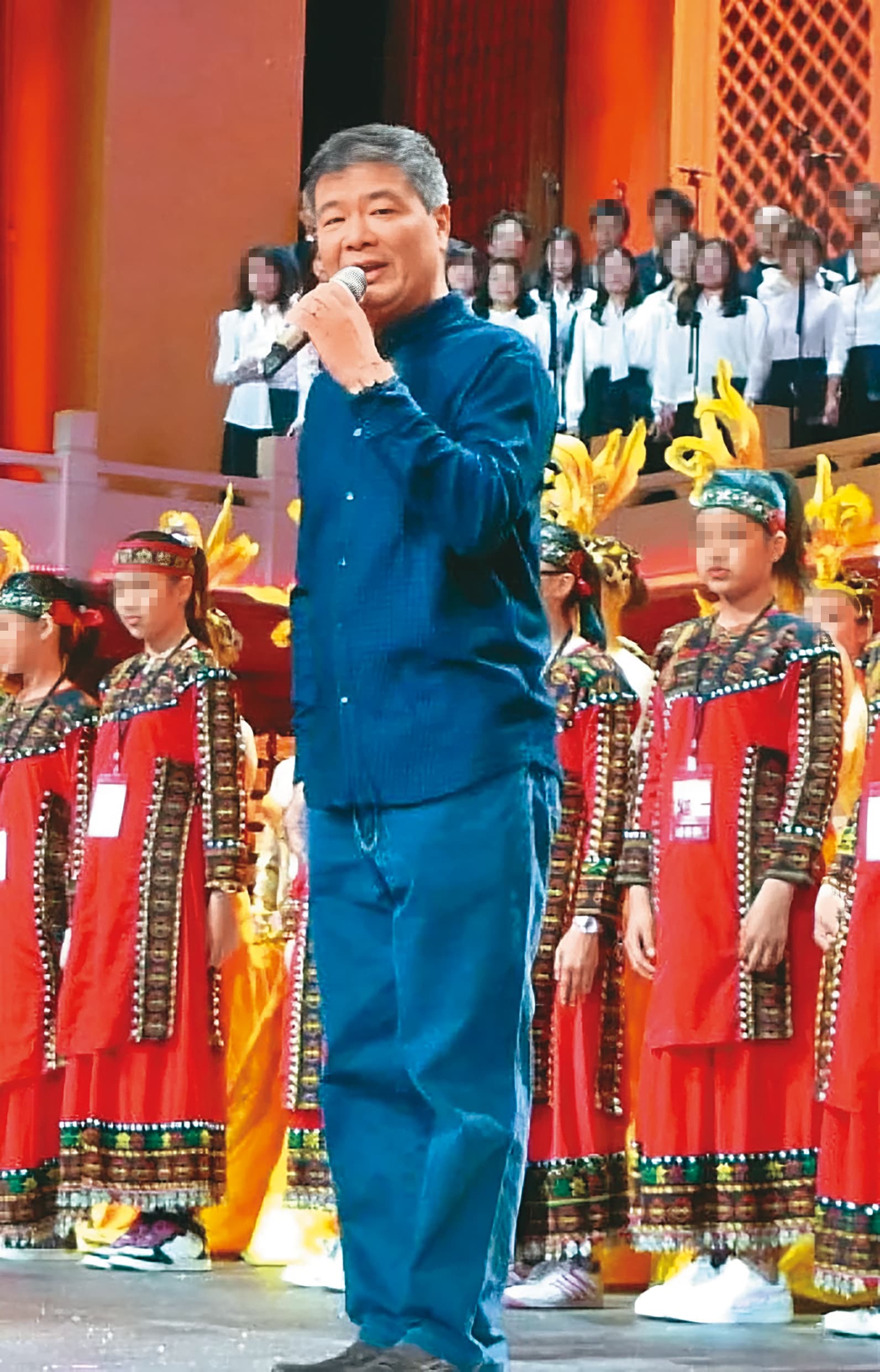 周杰倫中國大陸演唱會推手、資深經紀人趙少威，被爆與合約即將到期的周子瑜合作，進軍中國大陸。（翻攝自新浪娛樂）