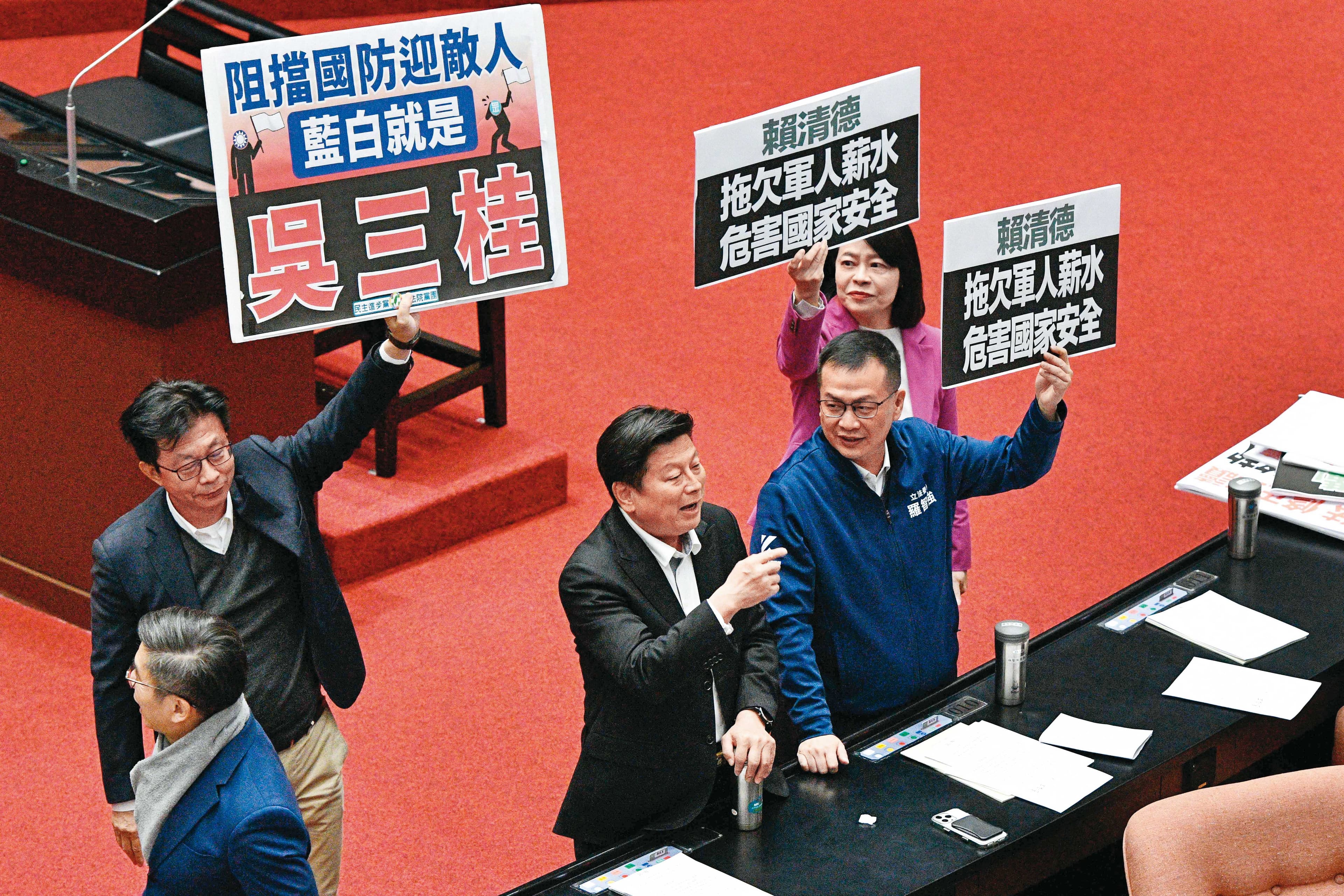 國民黨團將自提《國防特別條例》,預計在新會期開始前的立法實務研討會上凝聚內部共識。(鏡報李智為)