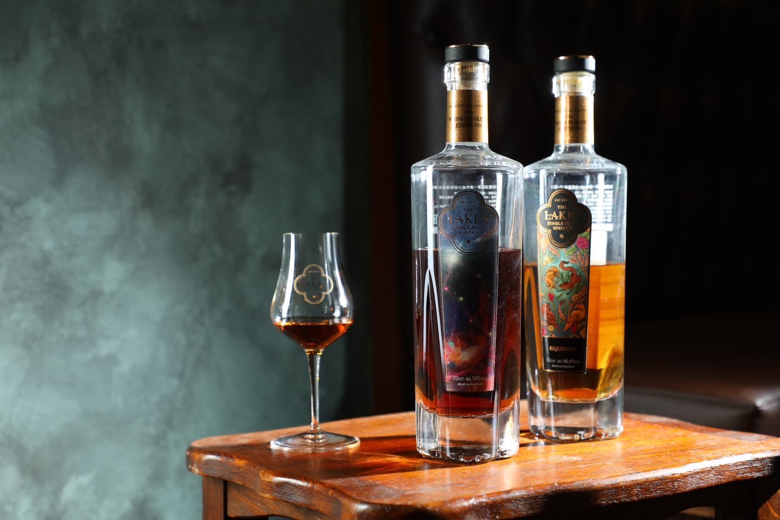 英國「湖區酒廠」出品的酒款,採取酒液尚在橡木桶中即開始勾兌的技術「élevage」,打造出風味多元的雪莉桶威士忌。