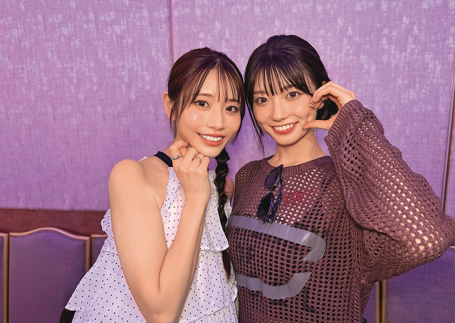 河北彩花(右)和瀨戶環奈(左)同框,看來交情不錯,但河北在檯面下卻對這位競爭對手碎嘴不斷。(翻攝自河北彩花X)