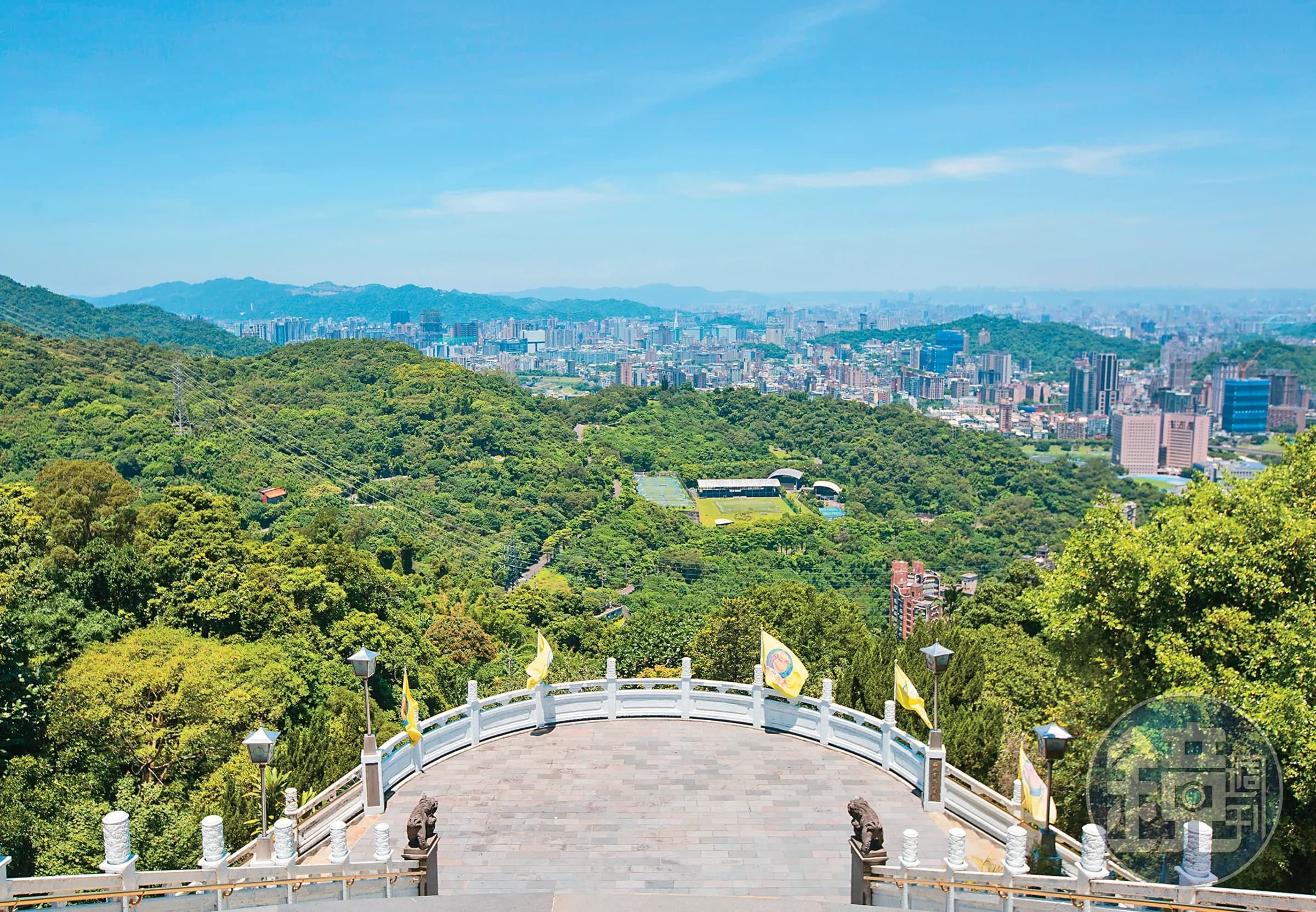 烘爐地南山福德宮超大土地公神像必拍!(翻攝新北市觀光旅遊網)