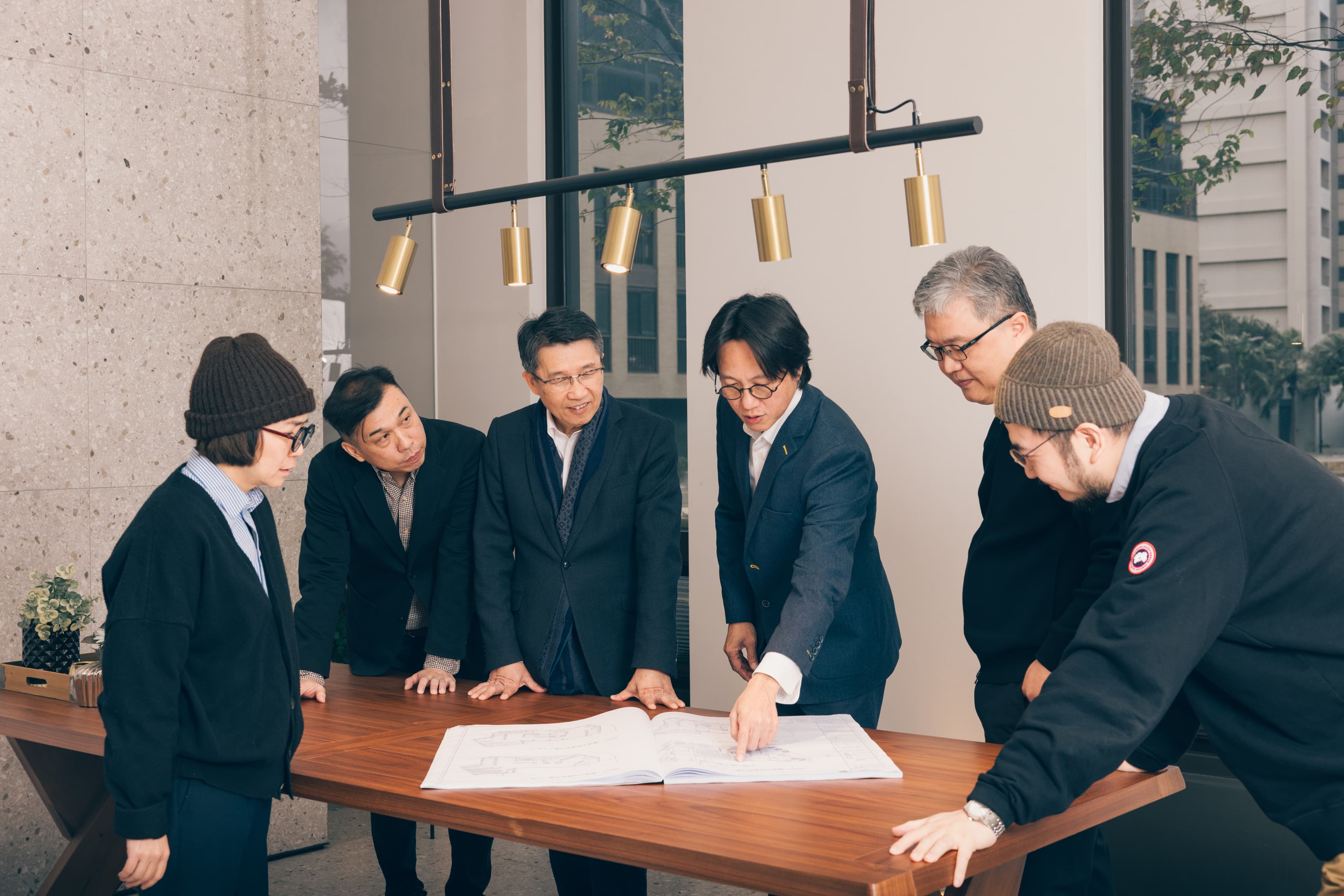 鴻柏建設設計部經理李武謁表示,信任專業分工讓他們與合作團隊培養絕佳默契,讓每一項細節都能專注在如何真正擁有優質居住品質。