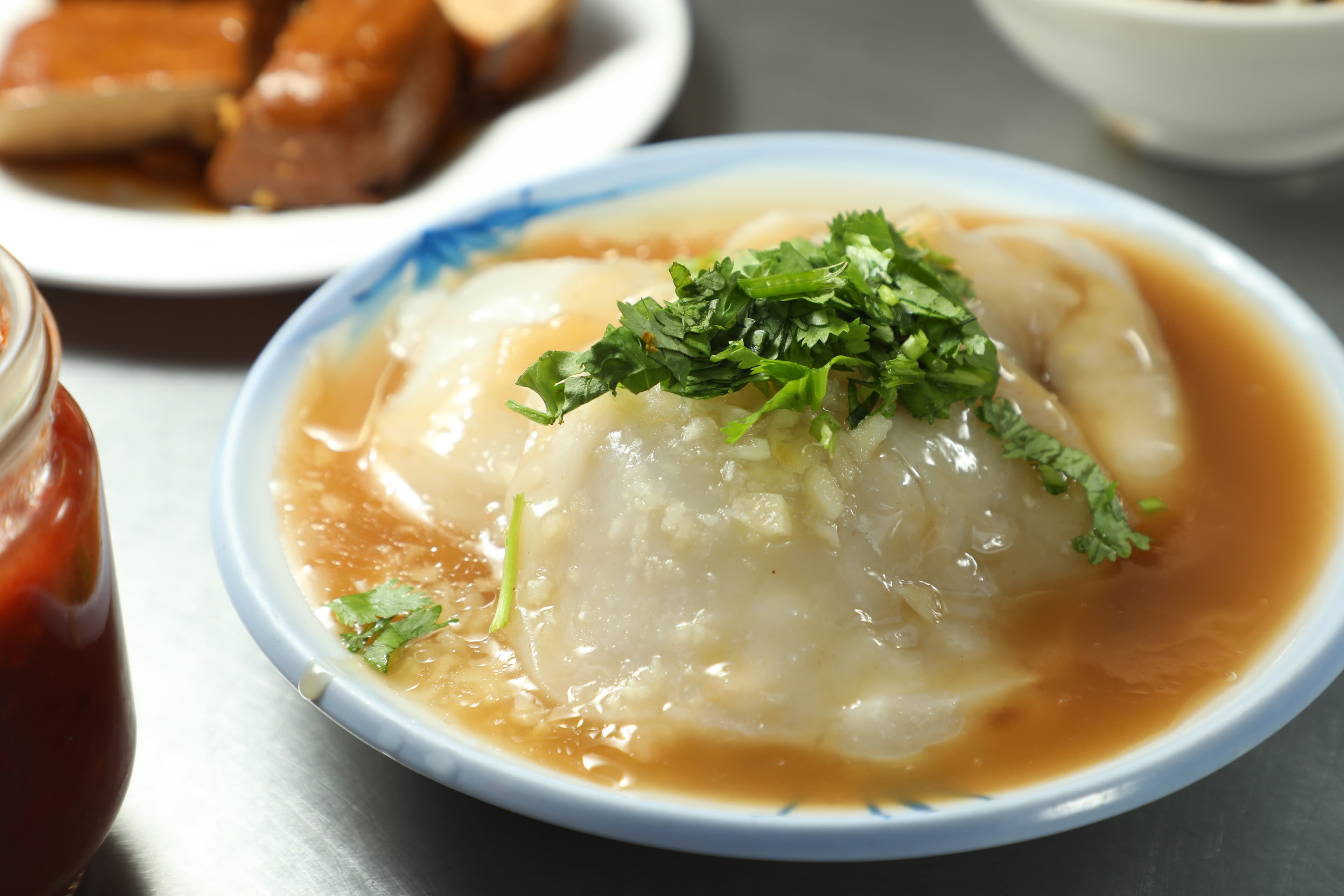 萬全的「肉圓」是清蒸版本,粉皮超軟,內餡有肉香。(45元/個)