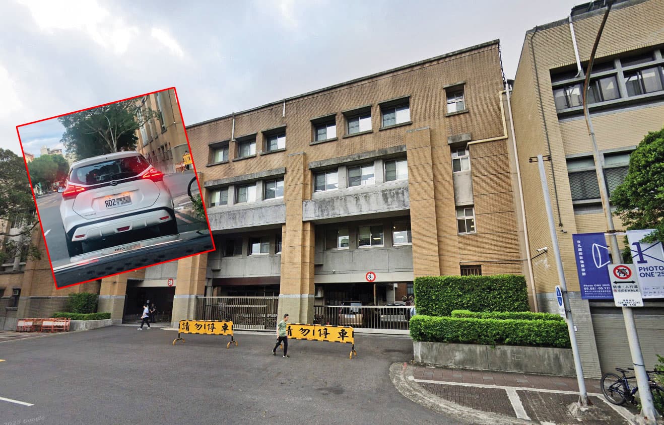 本刊直擊黃國昌狗仔隊躲在租賃車上,埋伏在立法院周遭伺機而動。(翻攝GoogleMaps)
