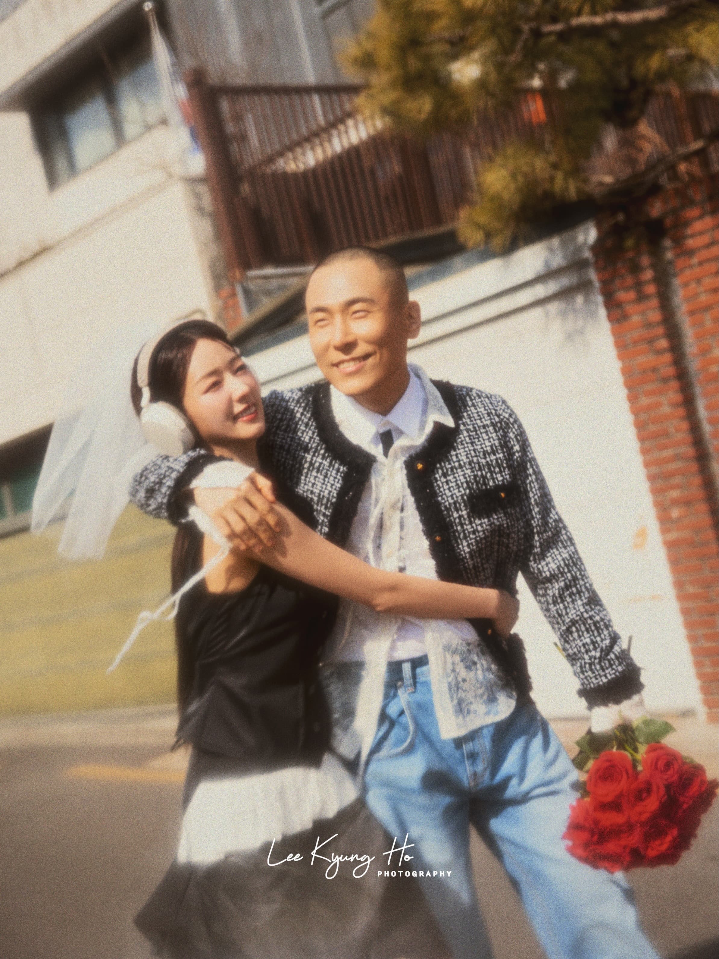 RADO與尹普美今年5月16日舉行婚禮,婚後甜蜜飛往夏威夷度蜜月。(翻攝leekyungho company IG)