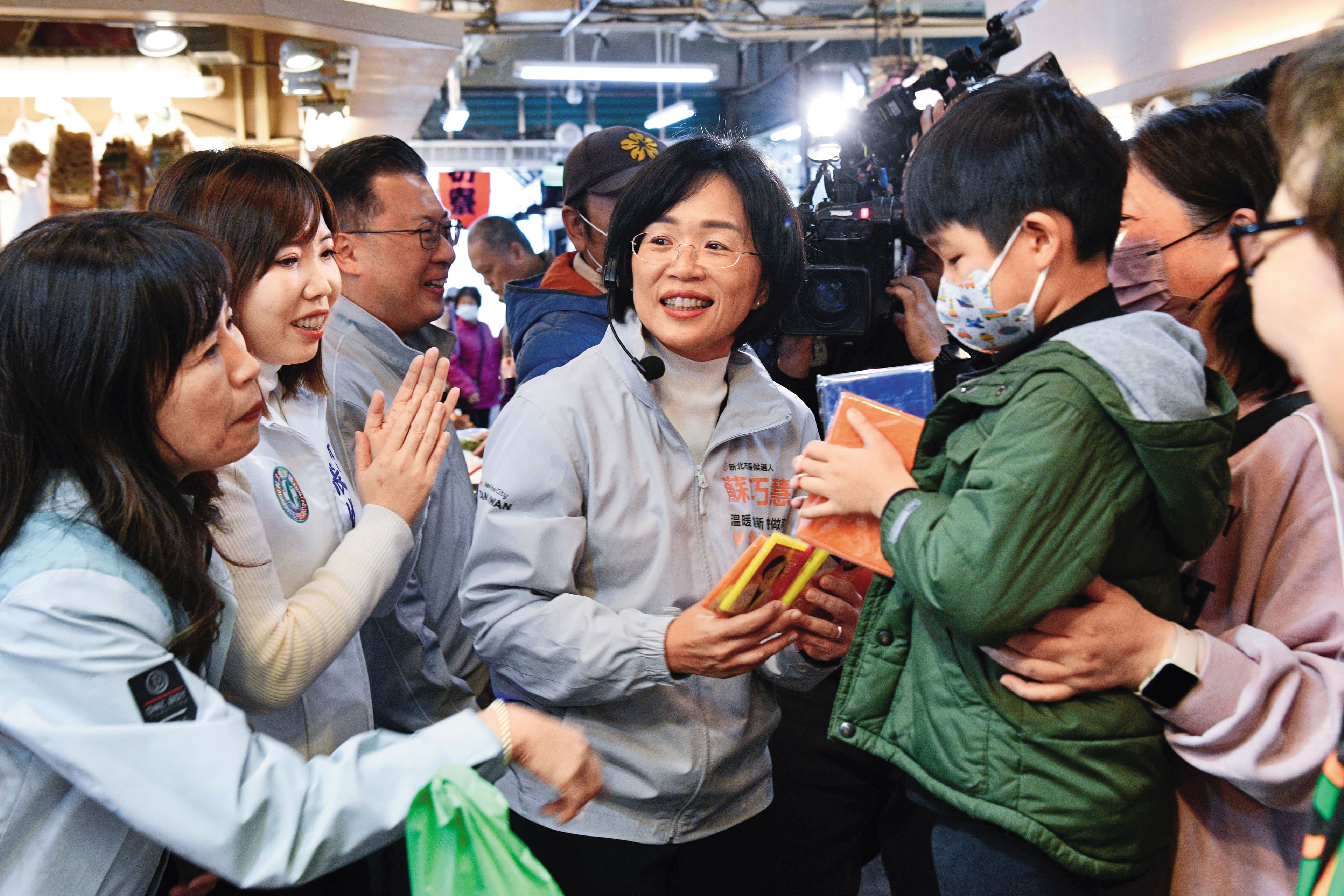 綠營對蘇巧慧參選新北市長選情審慎樂觀,未料賴清德主動提及新北轄內「核二」重啟議題,讓黨內憂心衝擊新北選情。(鏡報李智為)