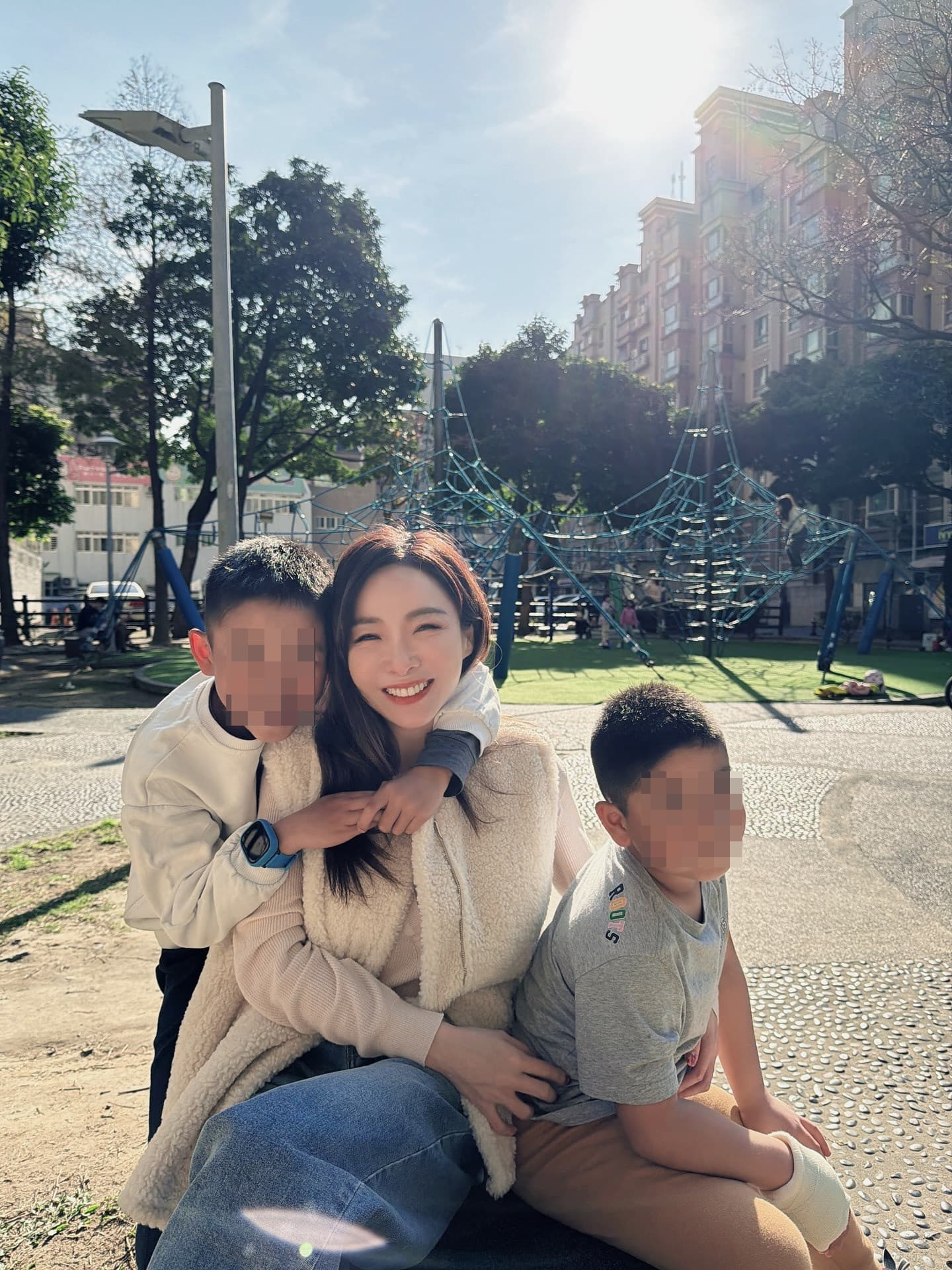 張宇離婚後仍不時在社群分享與家人的生活點滴,記錄四缺一的互動日常。(翻攝自張宇IG)