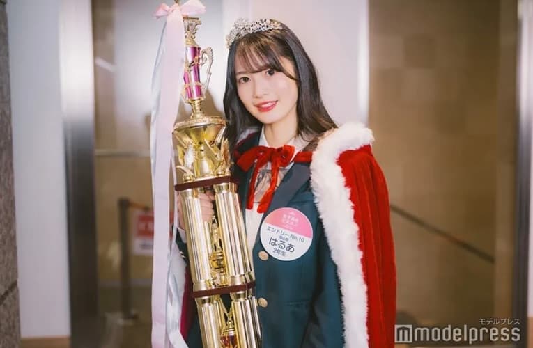 岡山高二女生春亞獲冠,成為2024年日本「最可愛女高中生」。(翻攝IG@____harua_)