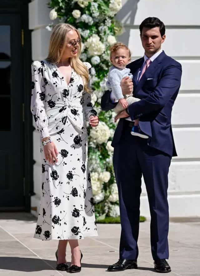 蒂芬妮和丈夫帶著兒子亞歷山大,出席白宮復活節活動。(翻攝tiffanytrump IG)