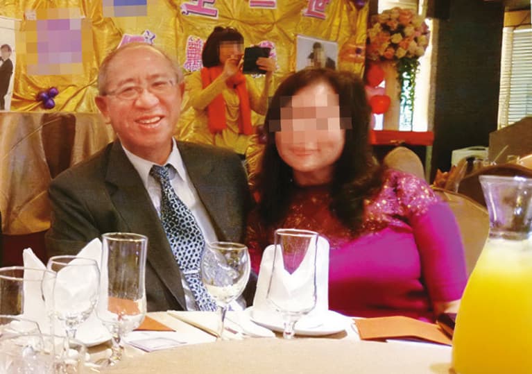 陳博光(左)多次向護理師伸狼爪,事後全交由妻子(右)善後。(翻攝陳博光教授診所官網)