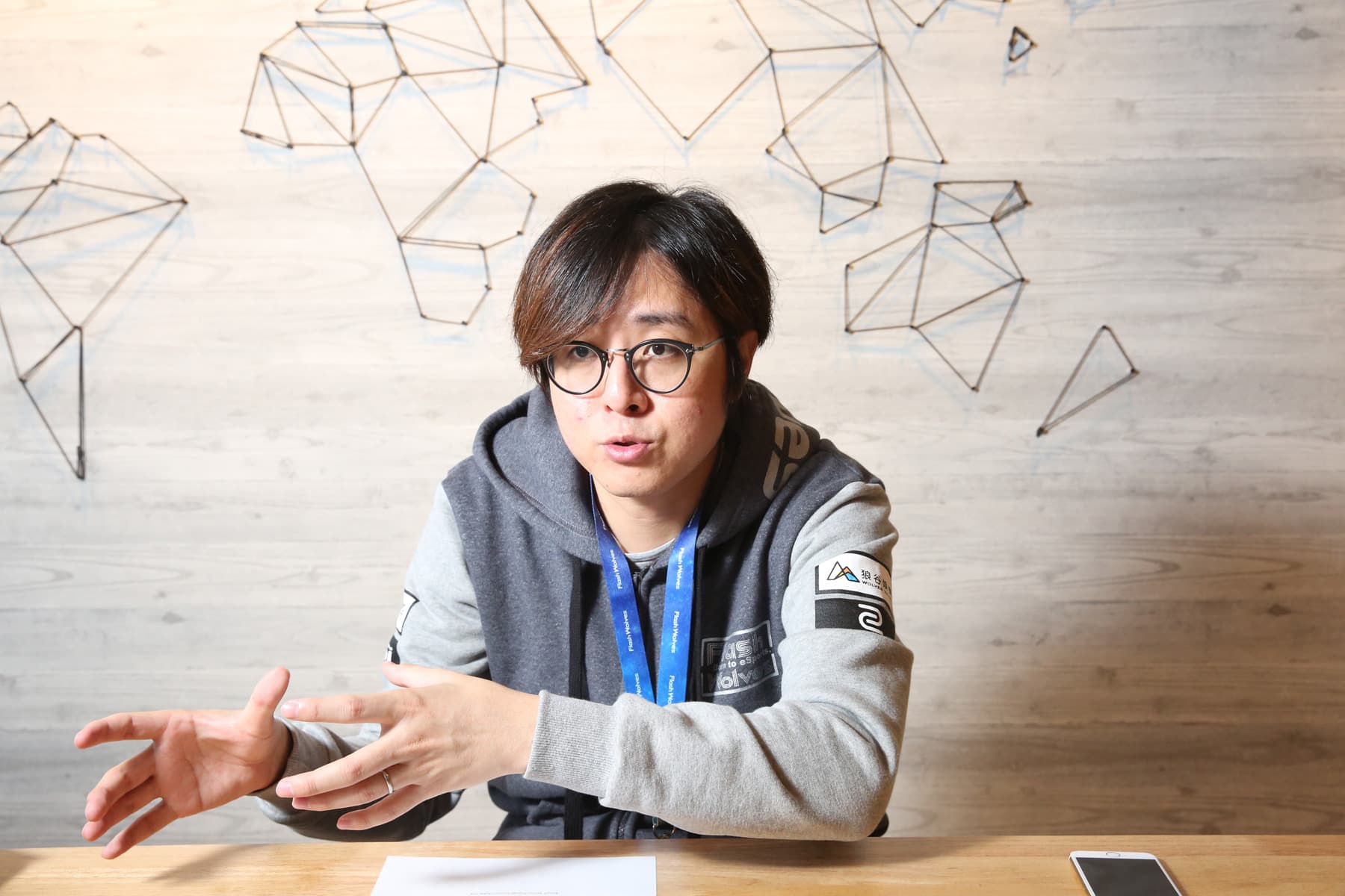 閃電狼隊經理張宇接受《鏡傳媒》專訪,目前《英雄聯盟》戰隊正積極備戰,現下目標是拿下前進巴西季中邀請賽的資格