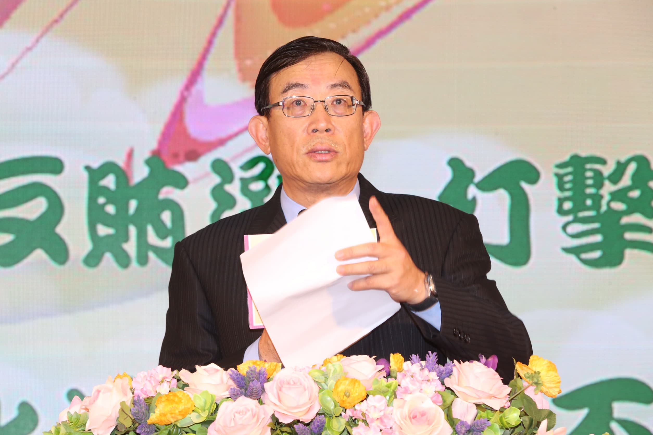 檢察長邢泰釗全力查緝不法。