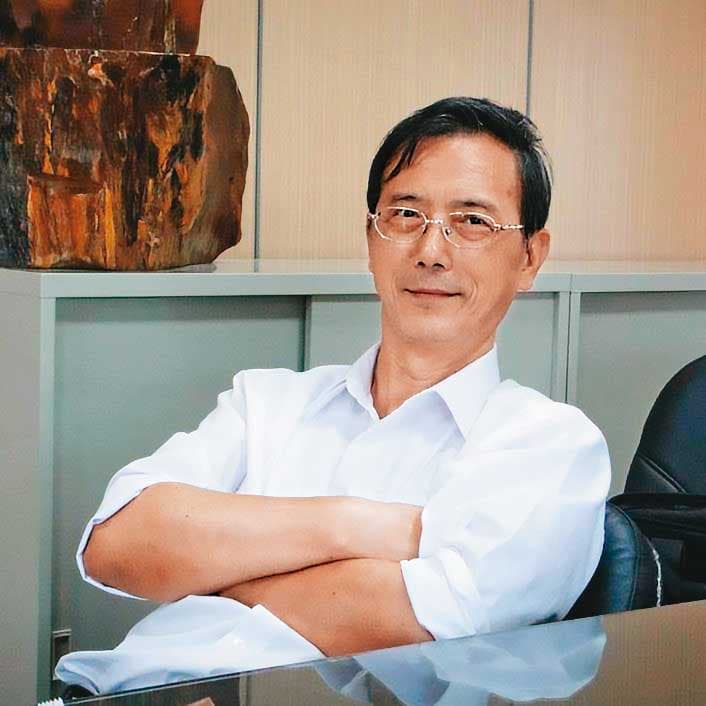 艾爾柏負責人塗能源遭錄下坦承發給東元的證書涉及不實。(翻攝臉書)