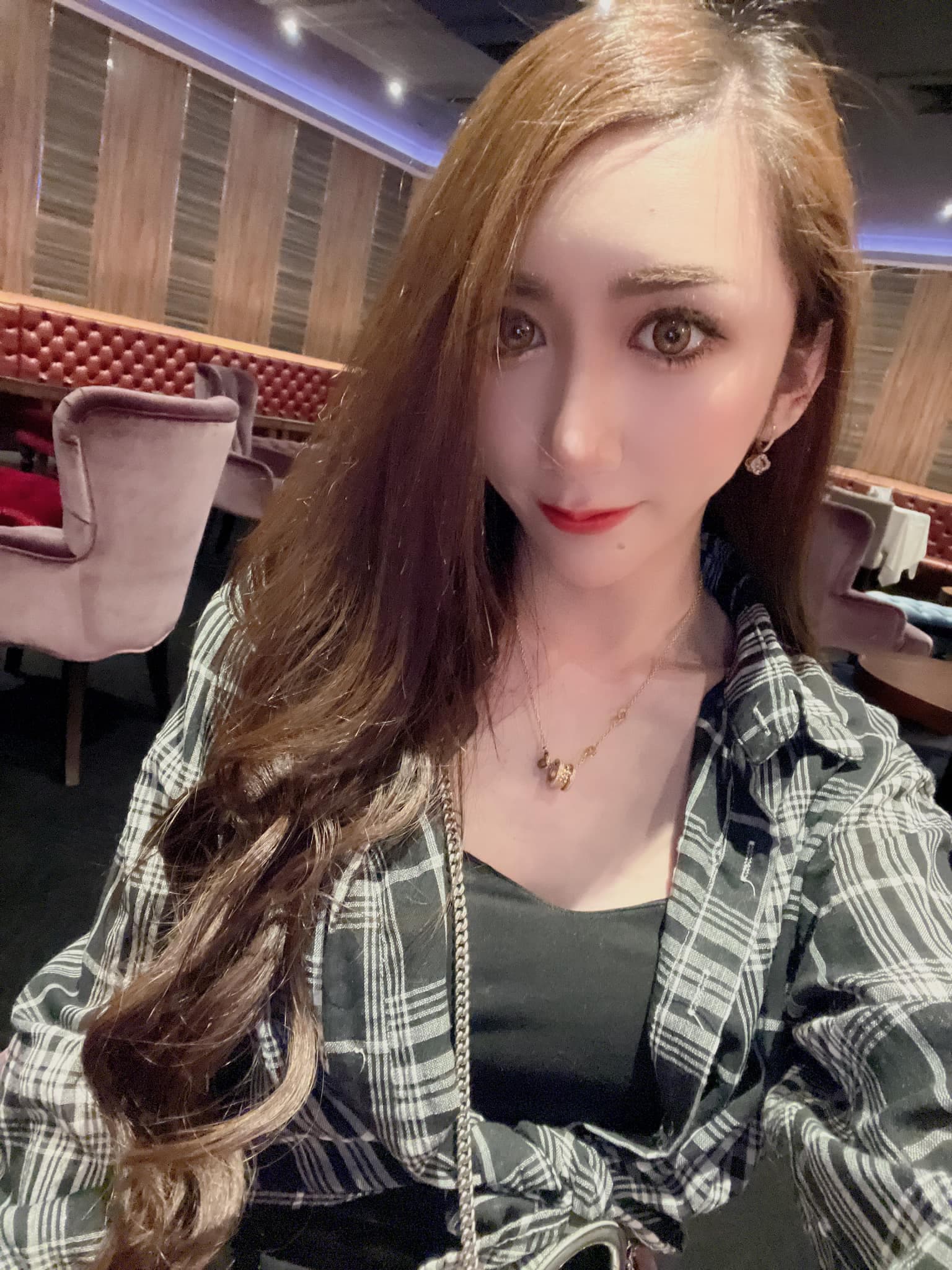 罔腰因假懷孕被函送偵辦,法院認為她未影響社會安寧,裁定不罰。(翻攝自罔腰臉書)