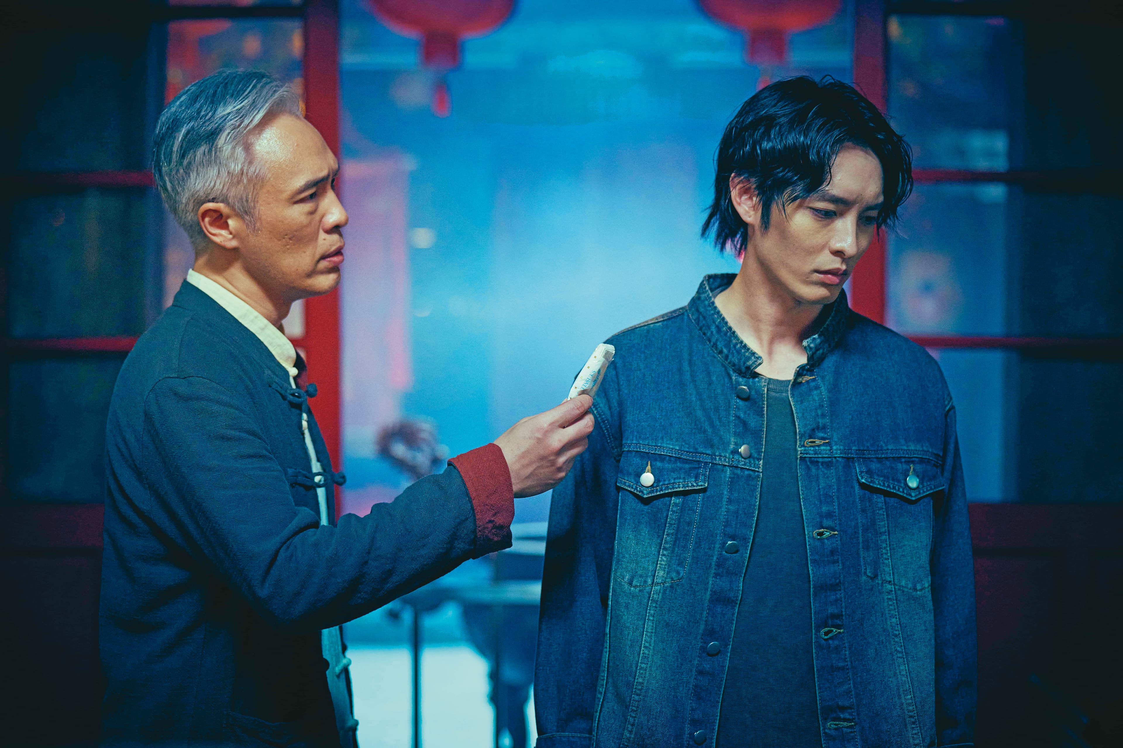 與主角親近的長輩,是樊光耀(左)常在影視中演出的角色;最近他在恐怖電影《祭弒》飾演曹佑寧(右)的父親。(威視電影提供)