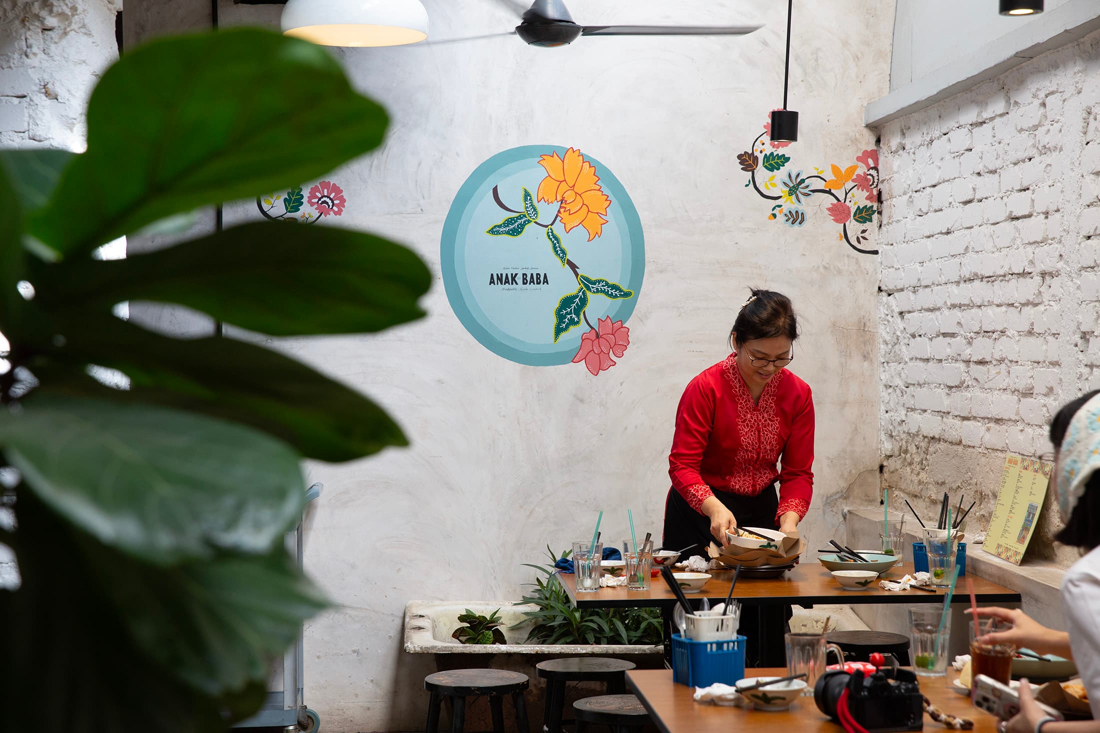 「Anak Baba」,由戰後老屋翻修改裝,保留傳統咖啡店的懷舊氛圍。