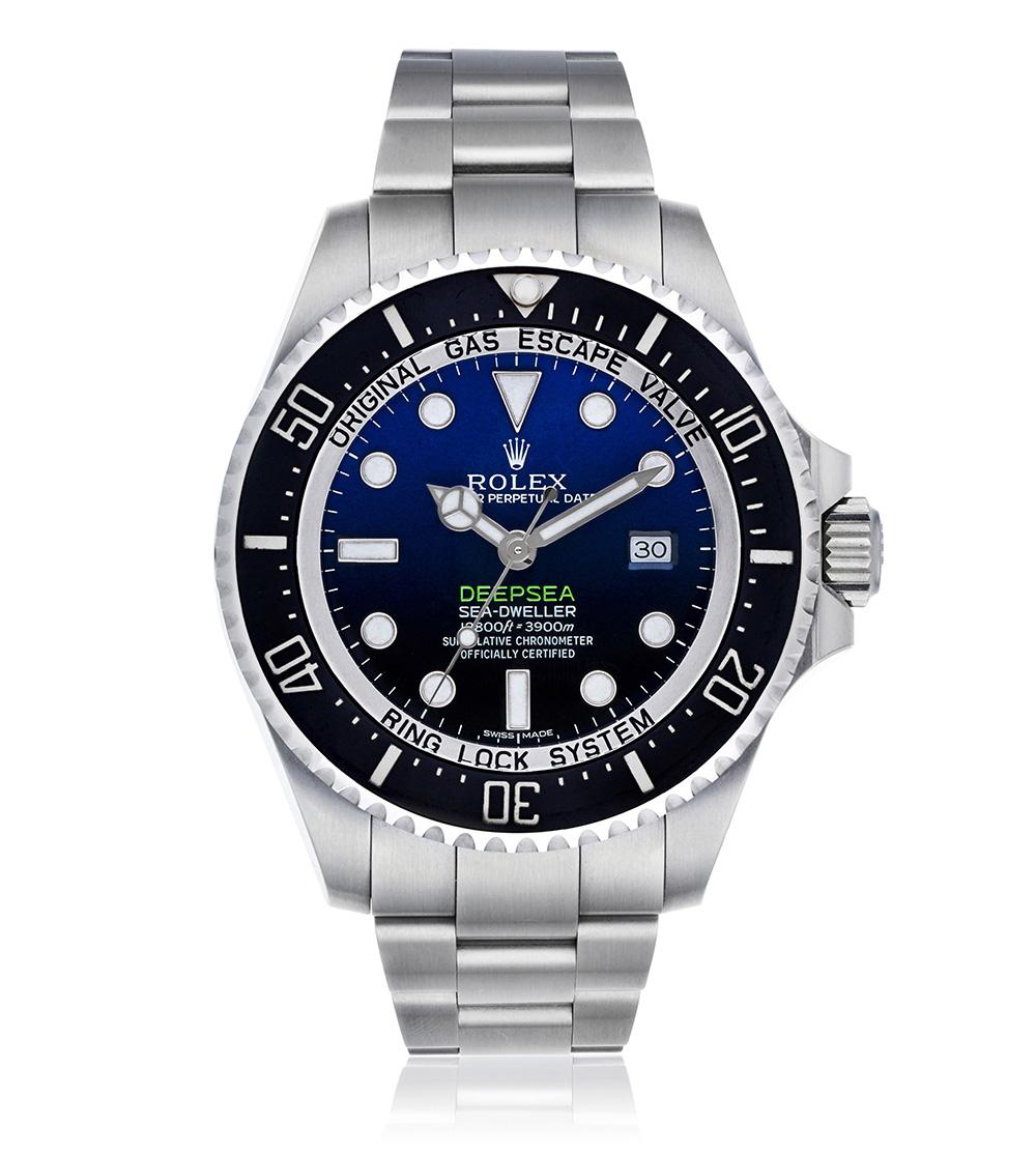 2014年8月4日為了配合紀錄片《DEEPSEACHALLENGE 3D》電影在紐約首映，ROLEX破天荒的發表了Ref.116660 Deepsea「D-Blue」特殊錶款。其由深藍漸變到漆黑的面盤代表由海面下潛至海底的光線變化，面盤上並加印了綠色「DEEPSEA字樣，是海使系列首次出現黑色以外的面盤色調。雖無限量亦無停產，但市場上依然一錶難求。