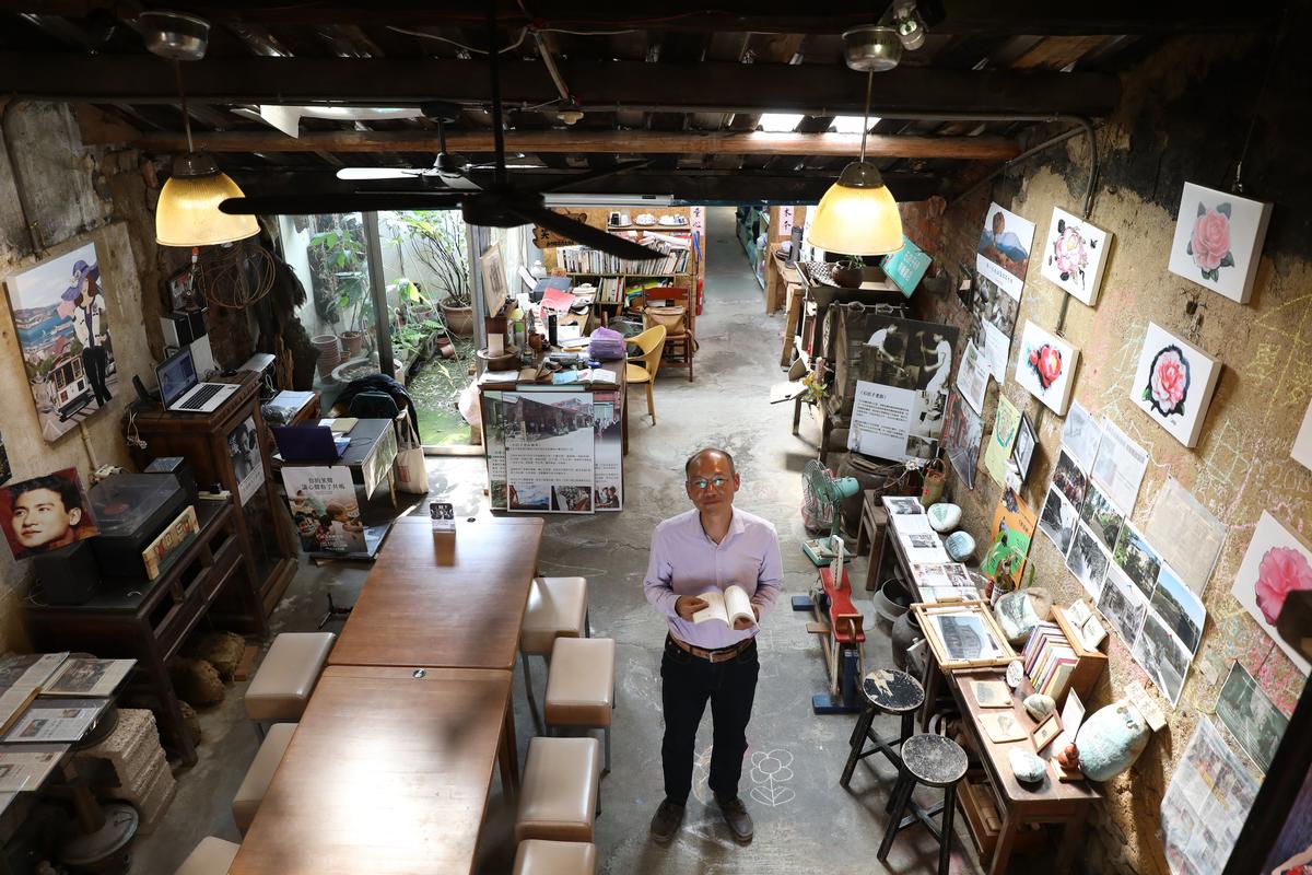 「石店子69有機書店」保有老宅靈魂，主人盧哥為有機空間注入各種創意。